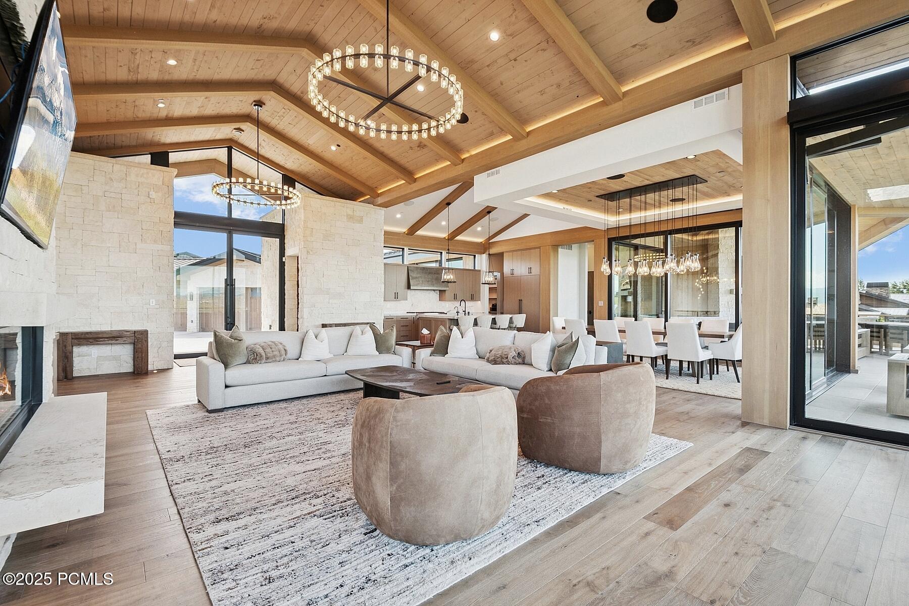 Kamas, Utah 84036, United States, 7 Bedrooms Bedrooms, ,9 BathroomsBathrooms,Residential,Active,187415