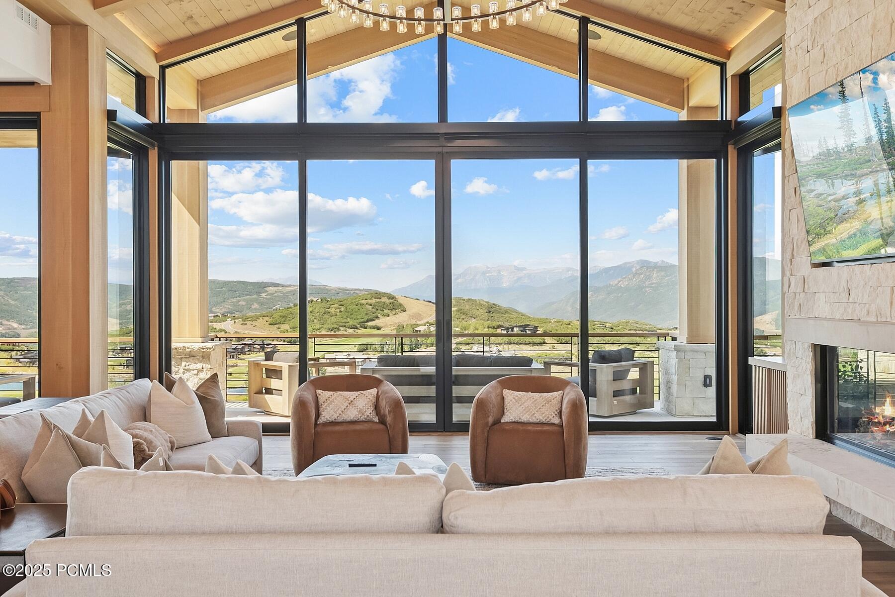 Kamas, Utah 84036, United States, 7 Bedrooms Bedrooms, ,9 BathroomsBathrooms,Residential,Active,187415