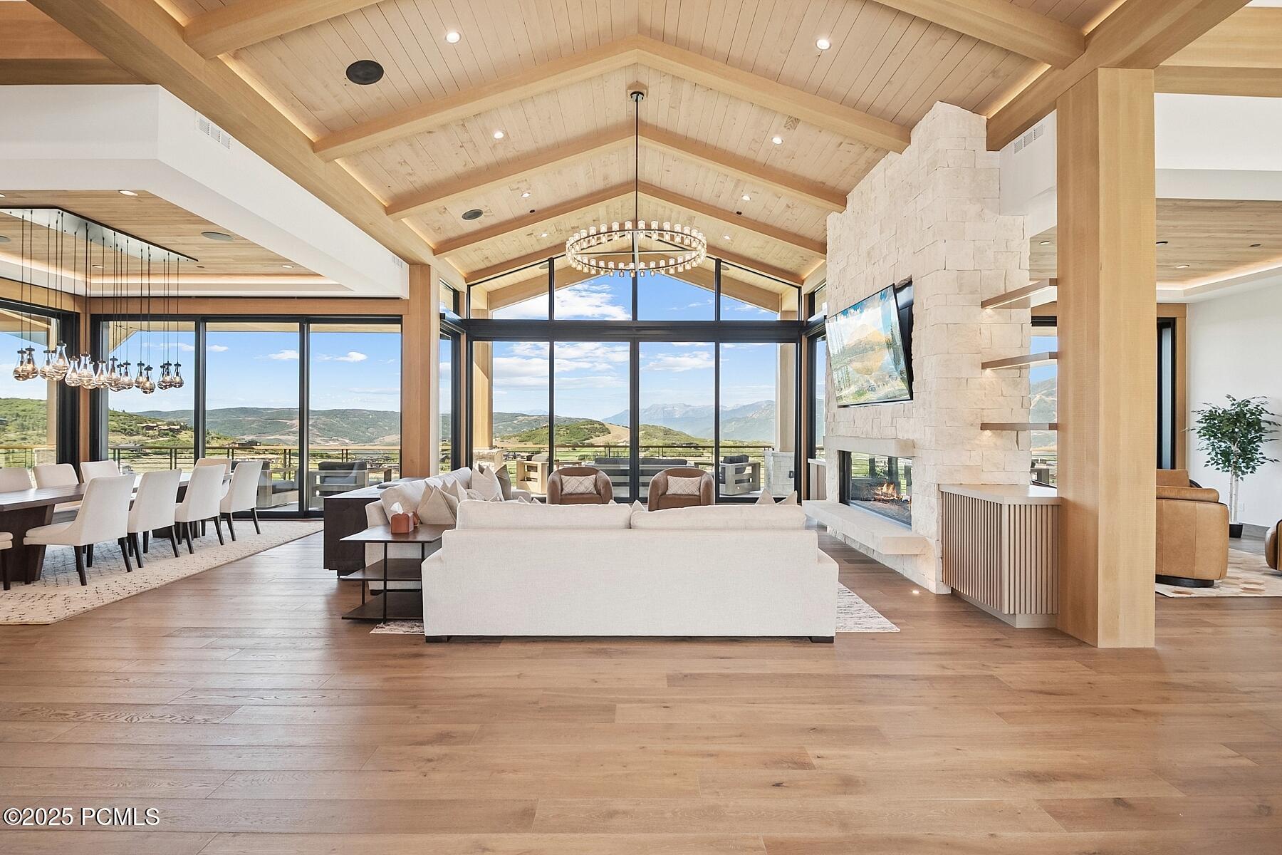 Kamas, Utah 84036, United States, 7 Bedrooms Bedrooms, ,9 BathroomsBathrooms,Residential,Active,187415