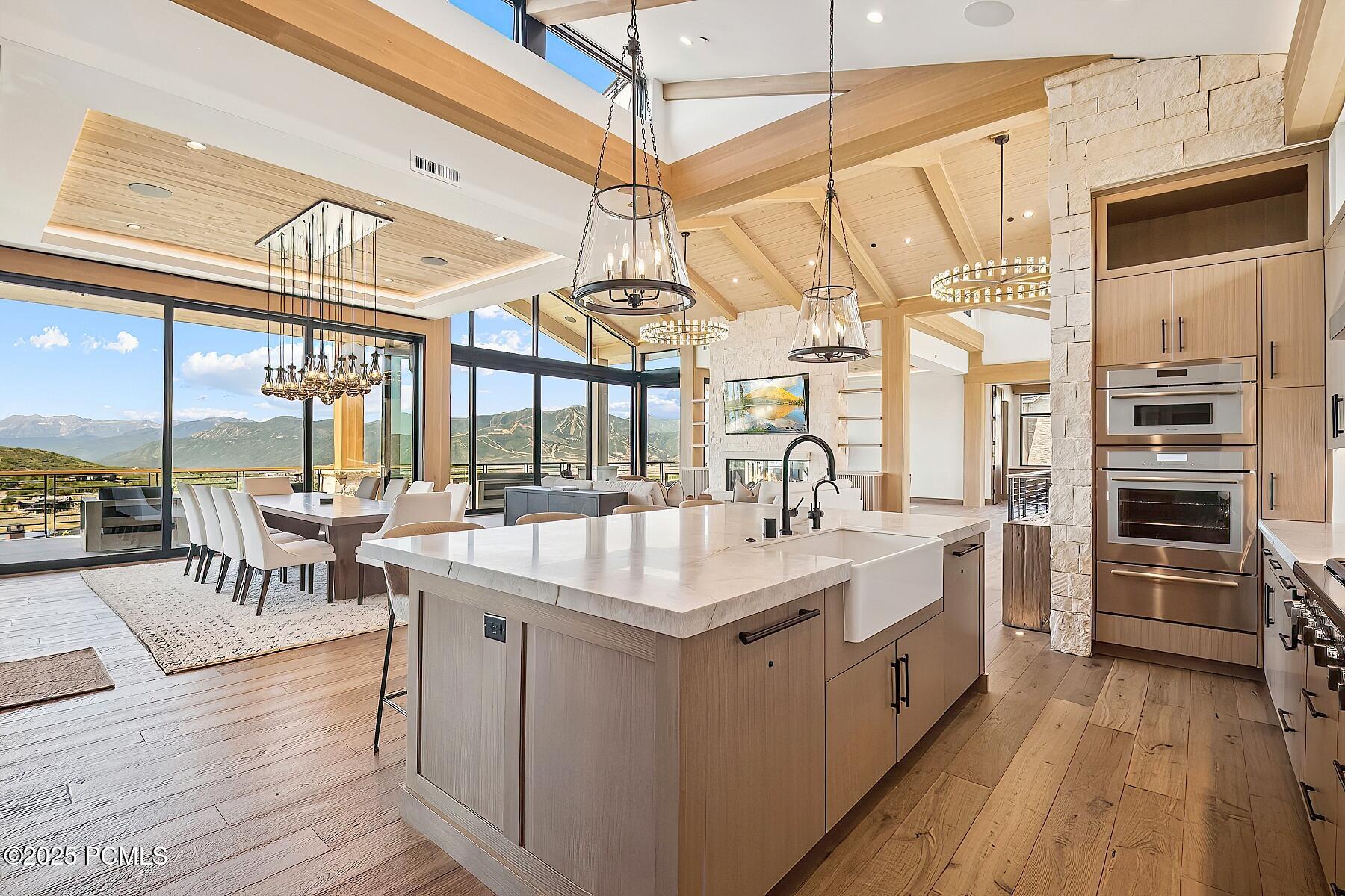 Kamas, Utah 84036, United States, 7 Bedrooms Bedrooms, ,9 BathroomsBathrooms,Residential,Active,187415