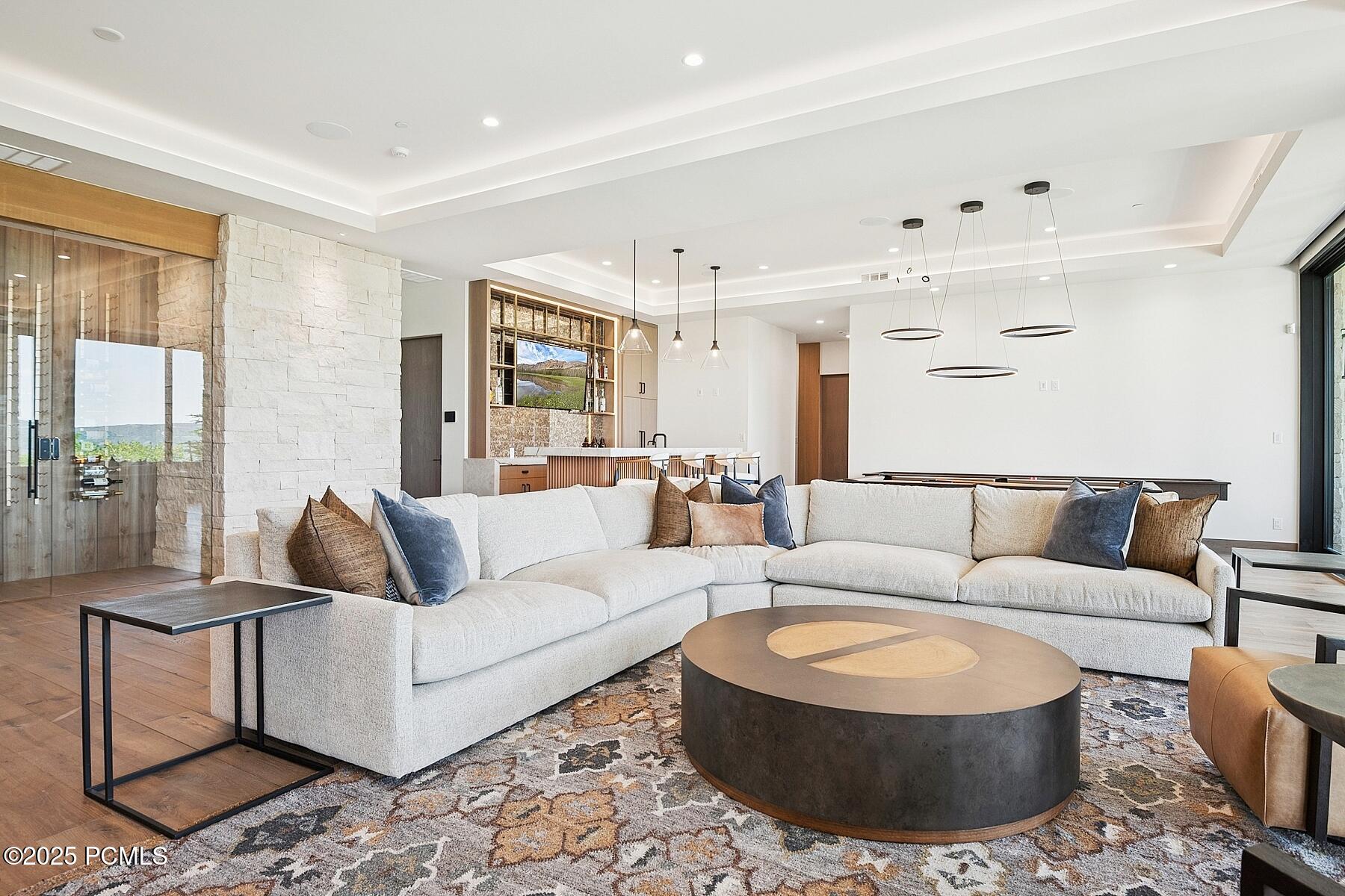 Kamas, Utah 84036, United States, 7 Bedrooms Bedrooms, ,9 BathroomsBathrooms,Residential,Active,187415