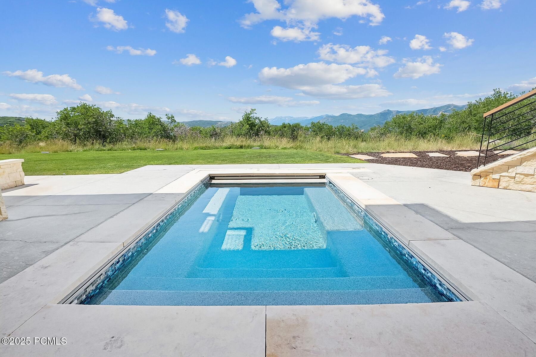 Kamas, Utah 84036, United States, 7 Bedrooms Bedrooms, ,9 BathroomsBathrooms,Residential,Active,187415