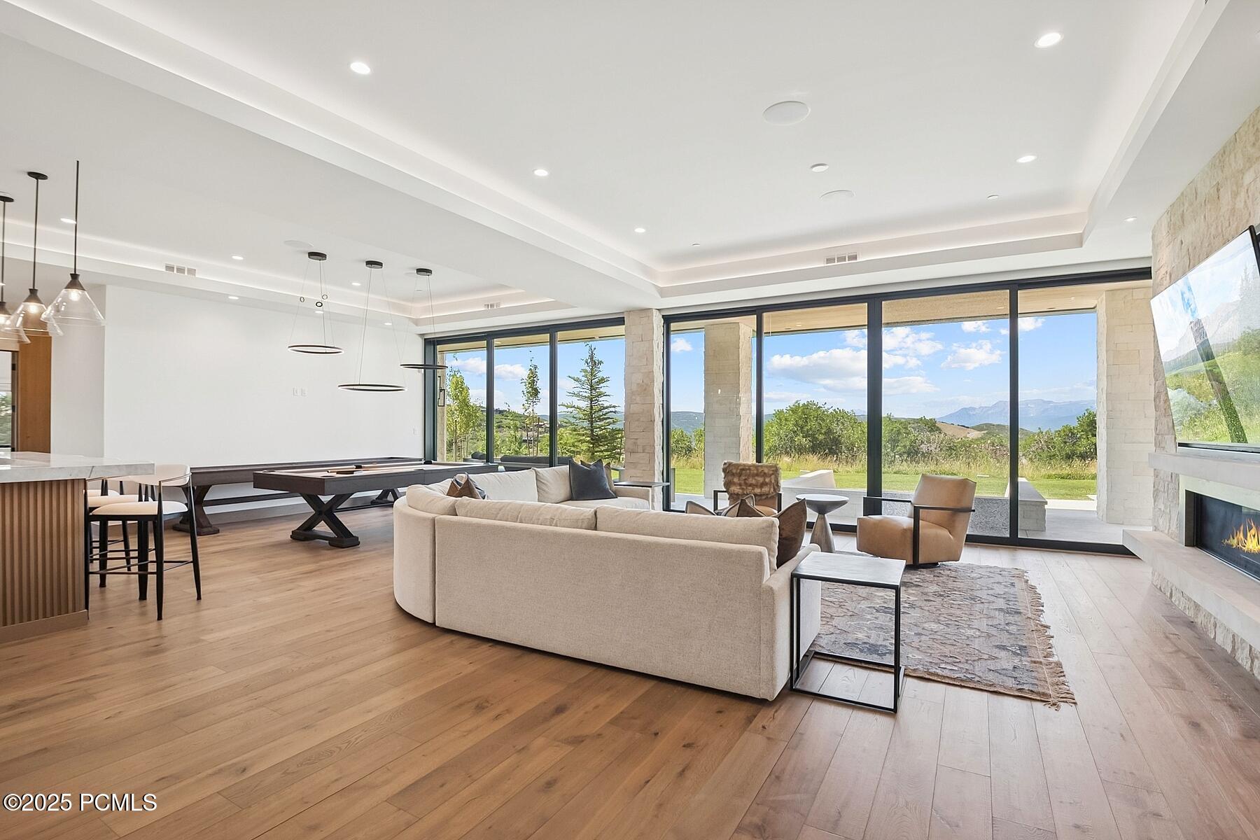 Kamas, Utah 84036, United States, 7 Bedrooms Bedrooms, ,9 BathroomsBathrooms,Residential,Active,187415