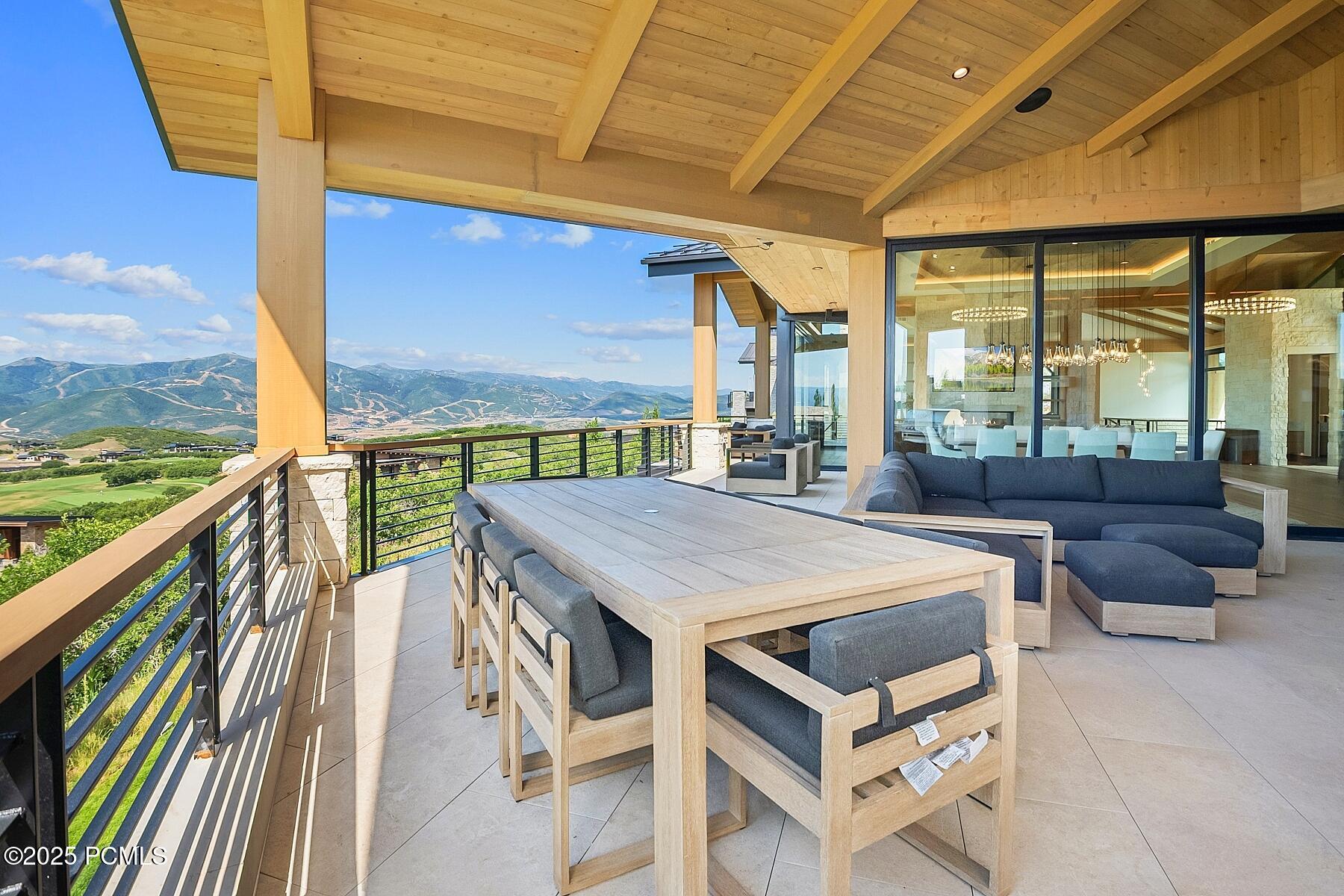 Kamas, Utah 84036, United States, 7 Bedrooms Bedrooms, ,9 BathroomsBathrooms,Residential,Active,187415