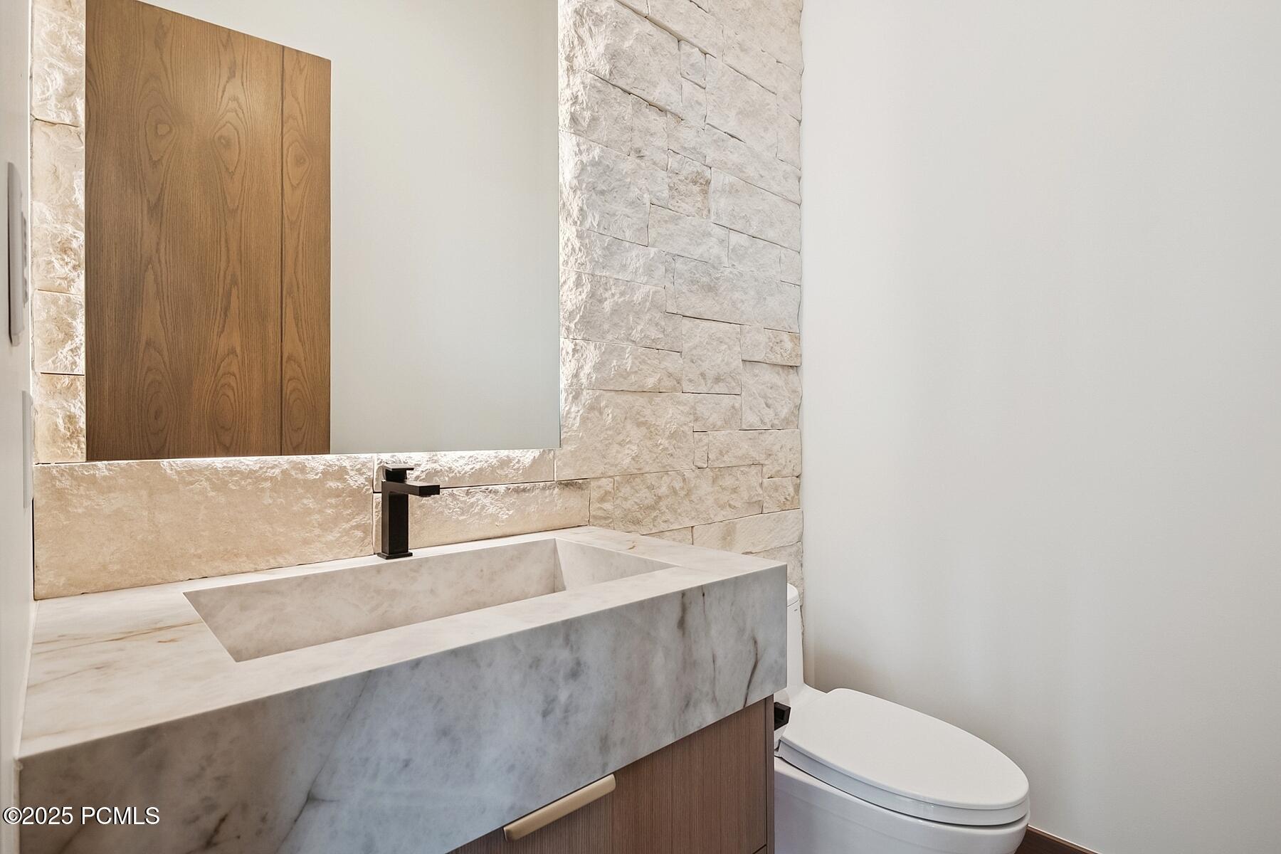 Kamas, Utah 84036, United States, 7 Bedrooms Bedrooms, ,9 BathroomsBathrooms,Residential,Active,187415