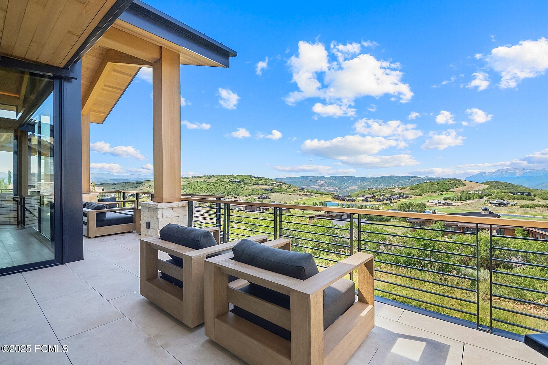 Kamas, Utah 84036, United States, 7 Bedrooms Bedrooms, ,9 BathroomsBathrooms,Residential,Active,187415