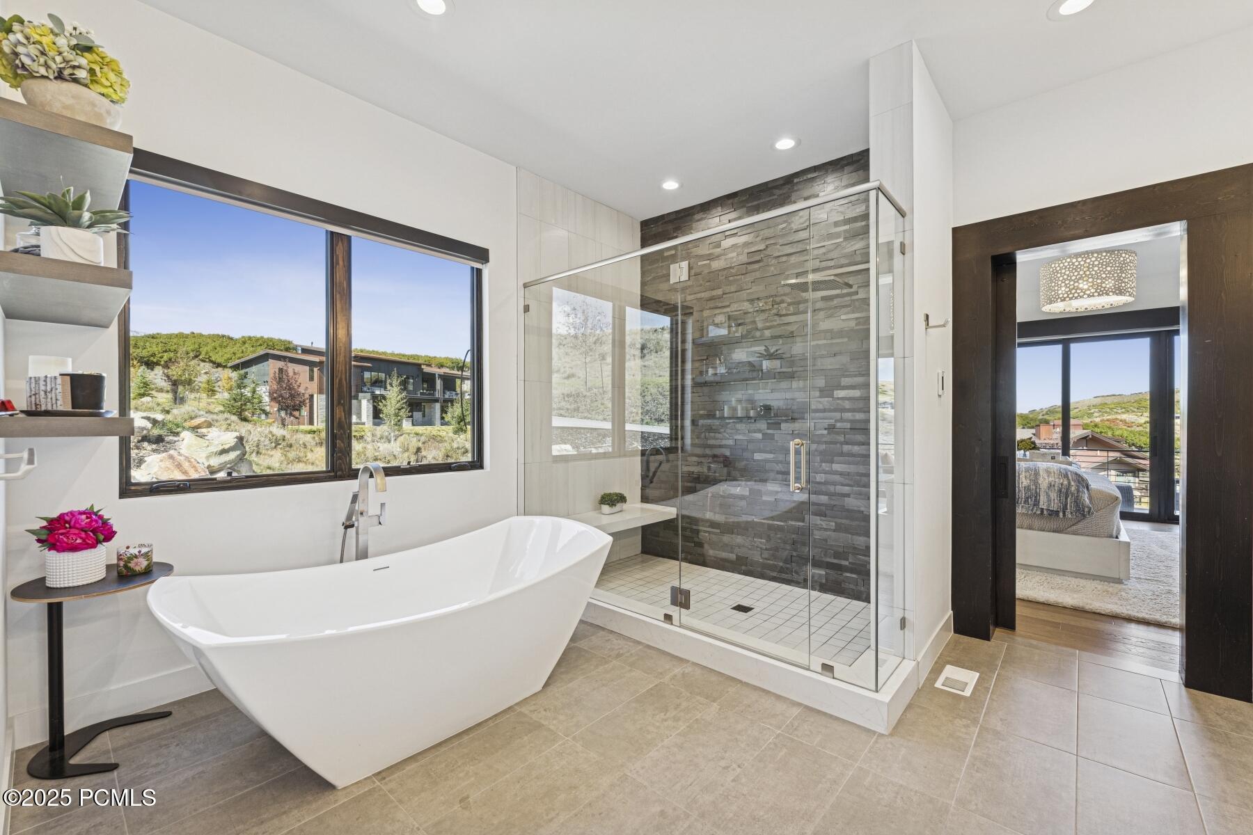 Park City, Utah 84098, United States, 6 Bedrooms Bedrooms, ,6 BathroomsBathrooms,Residential,Active,253933