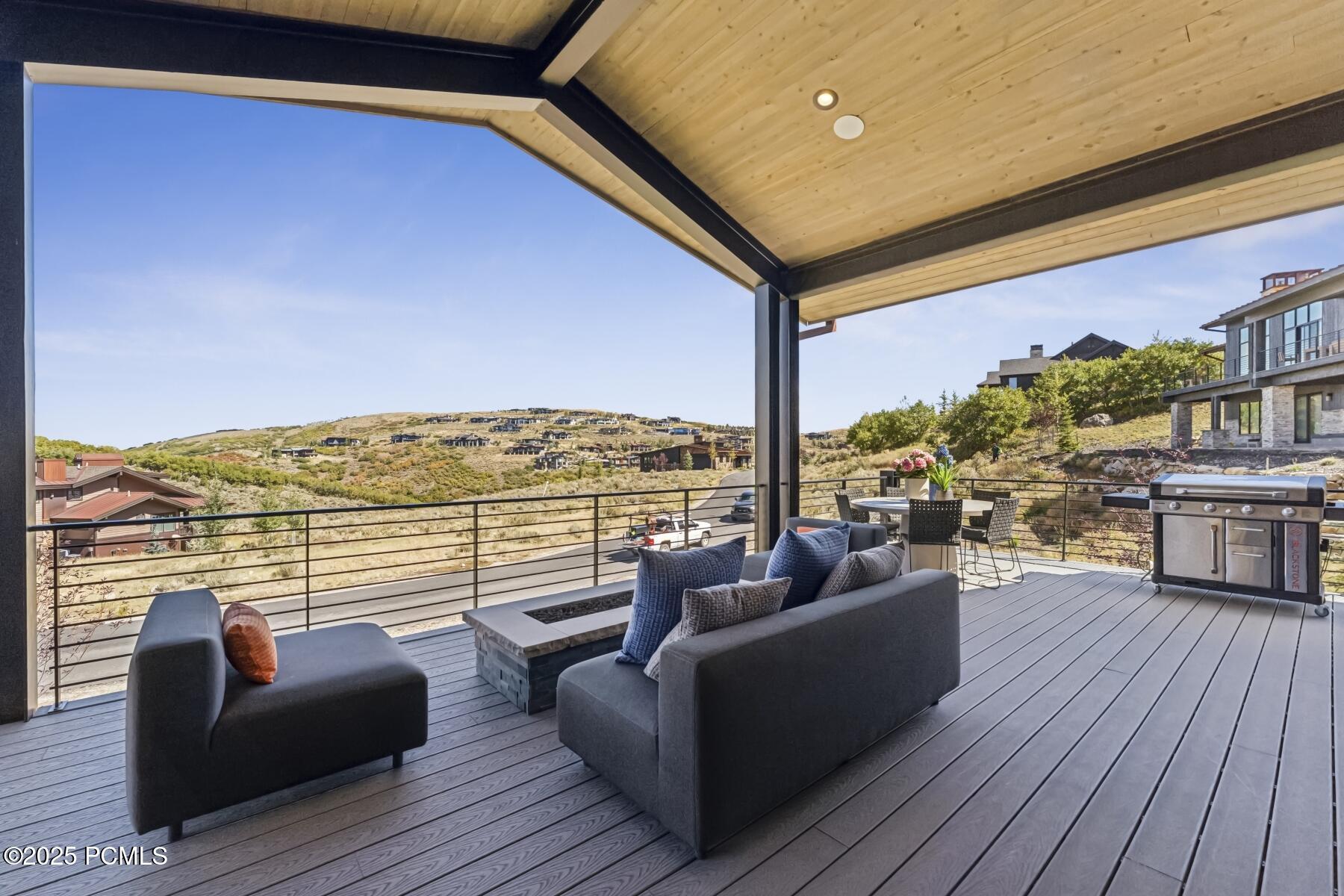 Park City, Utah 84098, United States, 6 Bedrooms Bedrooms, ,6 BathroomsBathrooms,Residential,Active,253933