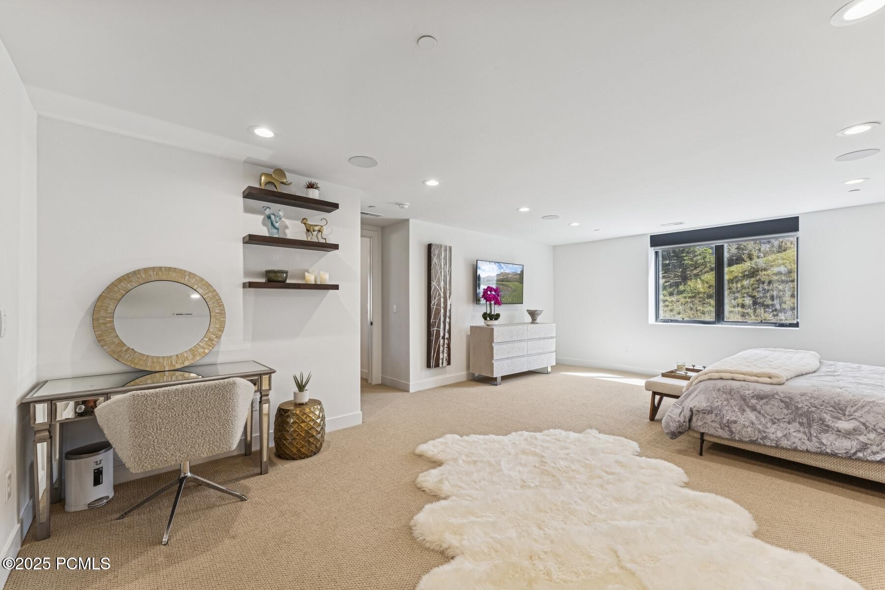 Park City, Utah 84098, United States, 6 Bedrooms Bedrooms, ,6 BathroomsBathrooms,Residential,Active,253933