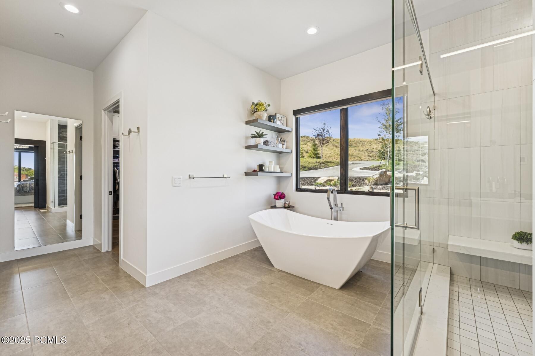 Park City, Utah 84098, United States, 6 Bedrooms Bedrooms, ,6 BathroomsBathrooms,Residential,Active,253933