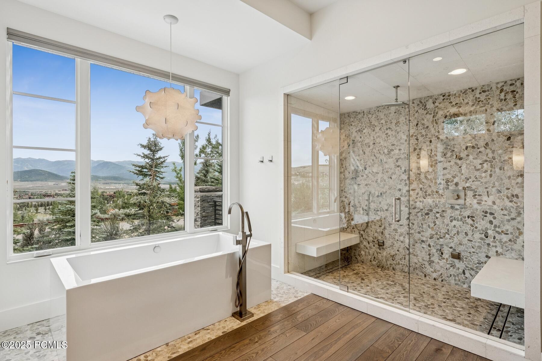 Park City, Utah 84098, United States, 6 Bedrooms Bedrooms, ,8 BathroomsBathrooms,Residential,Active,164156