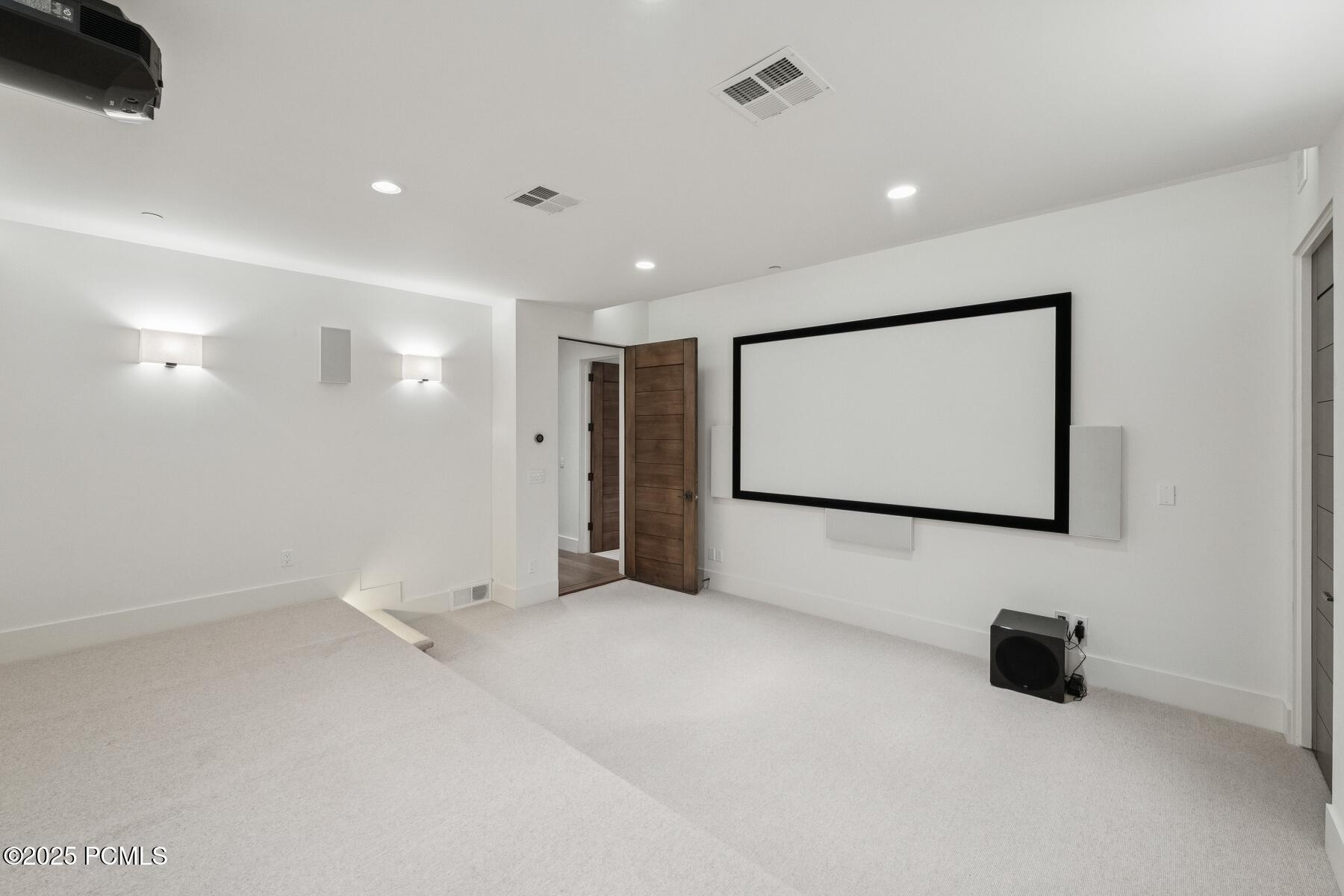 Park City, Utah 84098, United States, 6 Bedrooms Bedrooms, ,8 BathroomsBathrooms,Residential,Active,164156