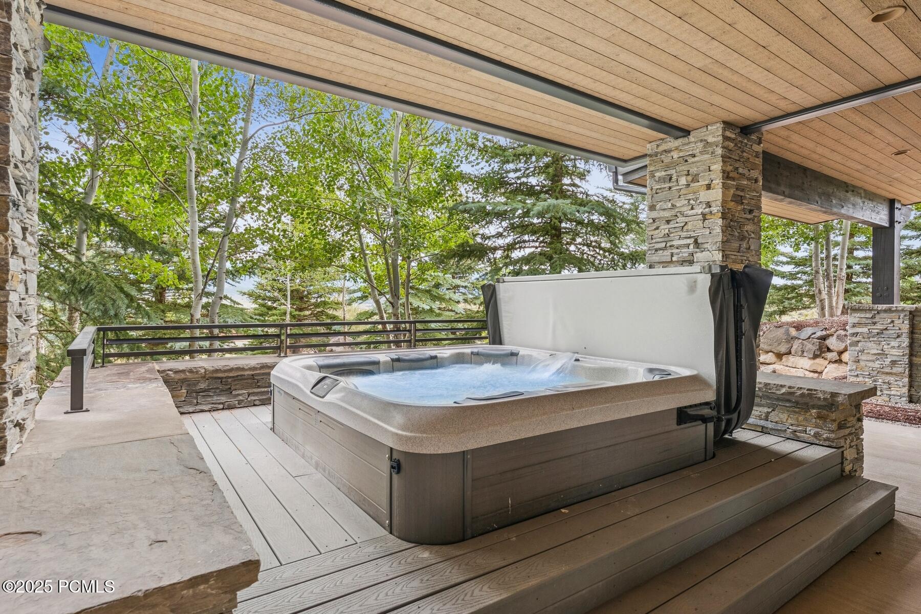 Park City, Utah 84098, United States, 6 Bedrooms Bedrooms, ,8 BathroomsBathrooms,Residential,Active,164156