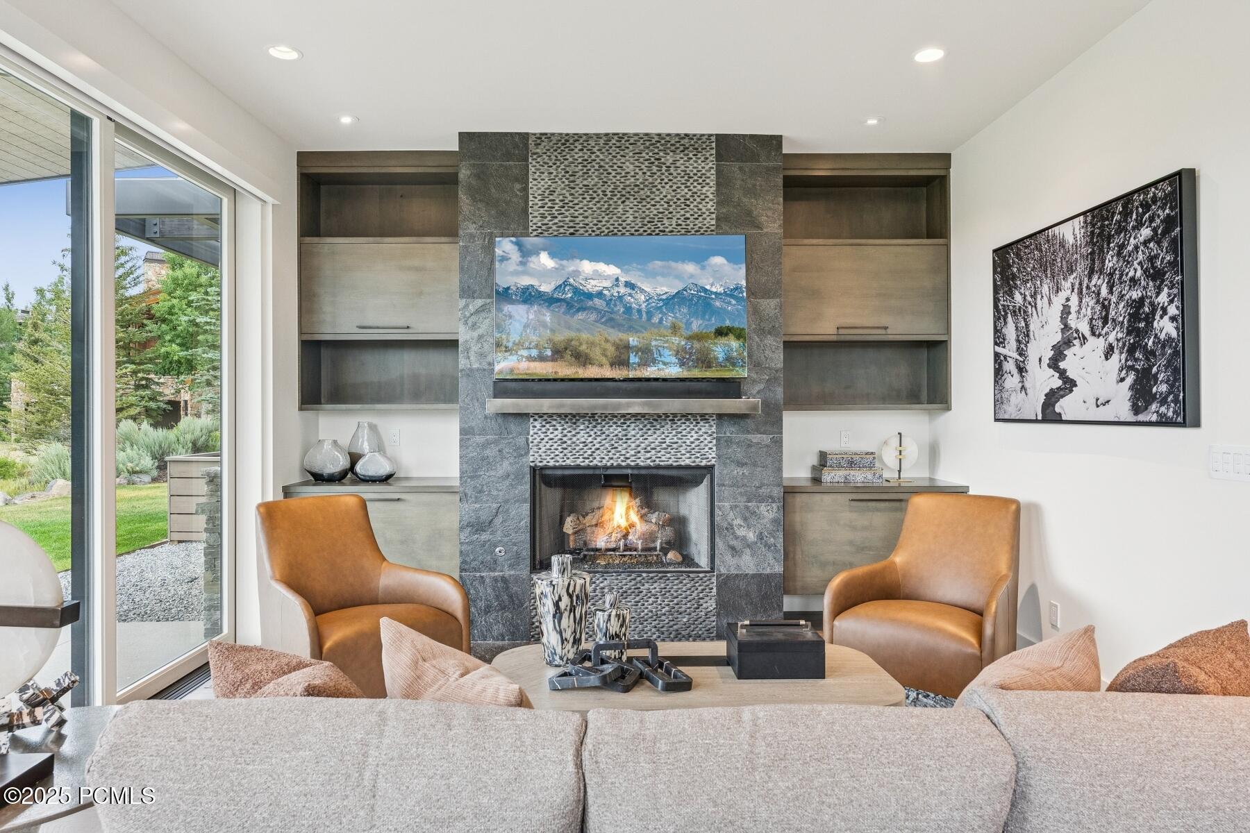 Park City, Utah 84098, United States, 6 Bedrooms Bedrooms, ,8 BathroomsBathrooms,Residential,Active,164156