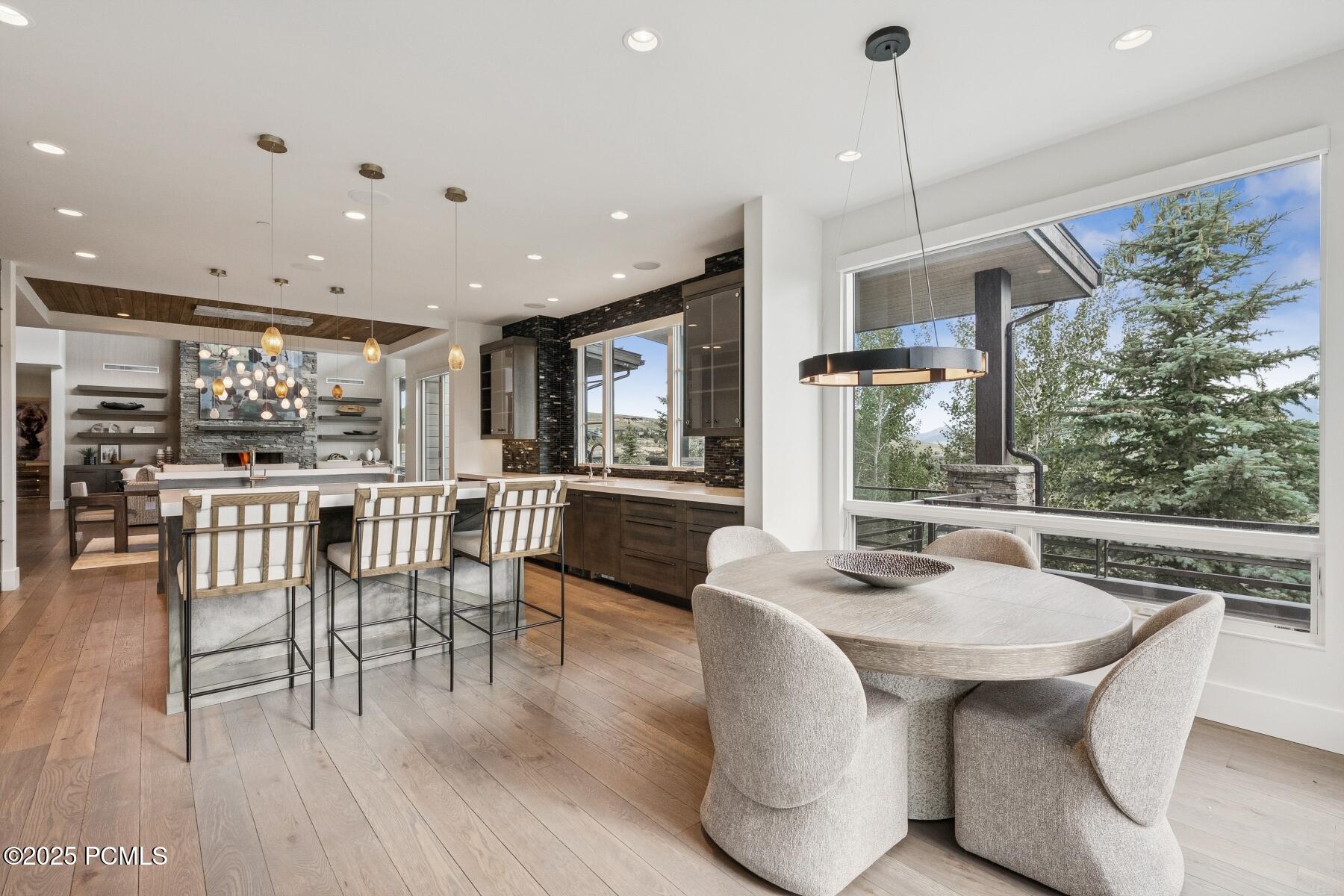 Park City, Utah 84098, United States, 6 Bedrooms Bedrooms, ,8 BathroomsBathrooms,Residential,Active,164156