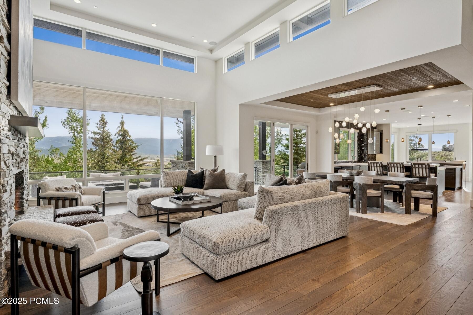 Park City, Utah 84098, United States, 6 Bedrooms Bedrooms, ,8 BathroomsBathrooms,Residential,Active,164156