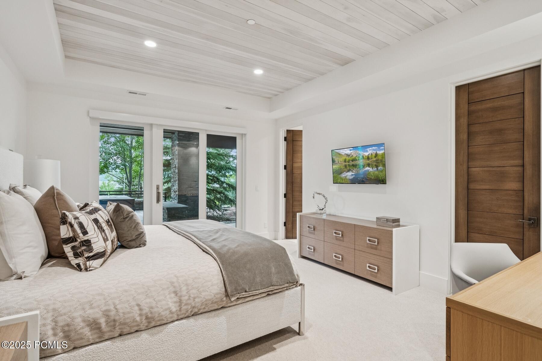 Park City, Utah 84098, United States, 6 Bedrooms Bedrooms, ,8 BathroomsBathrooms,Residential,Active,164156