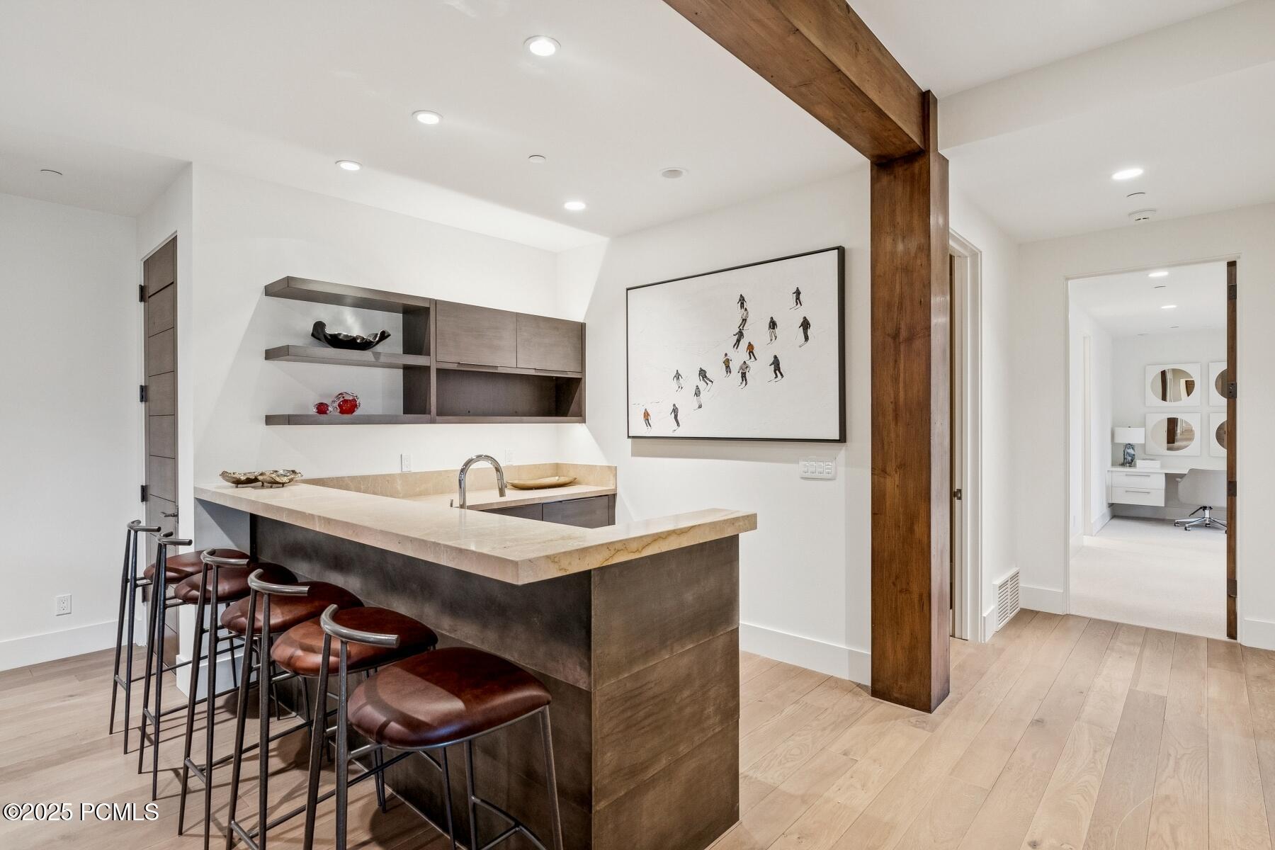 Park City, Utah 84098, United States, 6 Bedrooms Bedrooms, ,8 BathroomsBathrooms,Residential,Active,164156