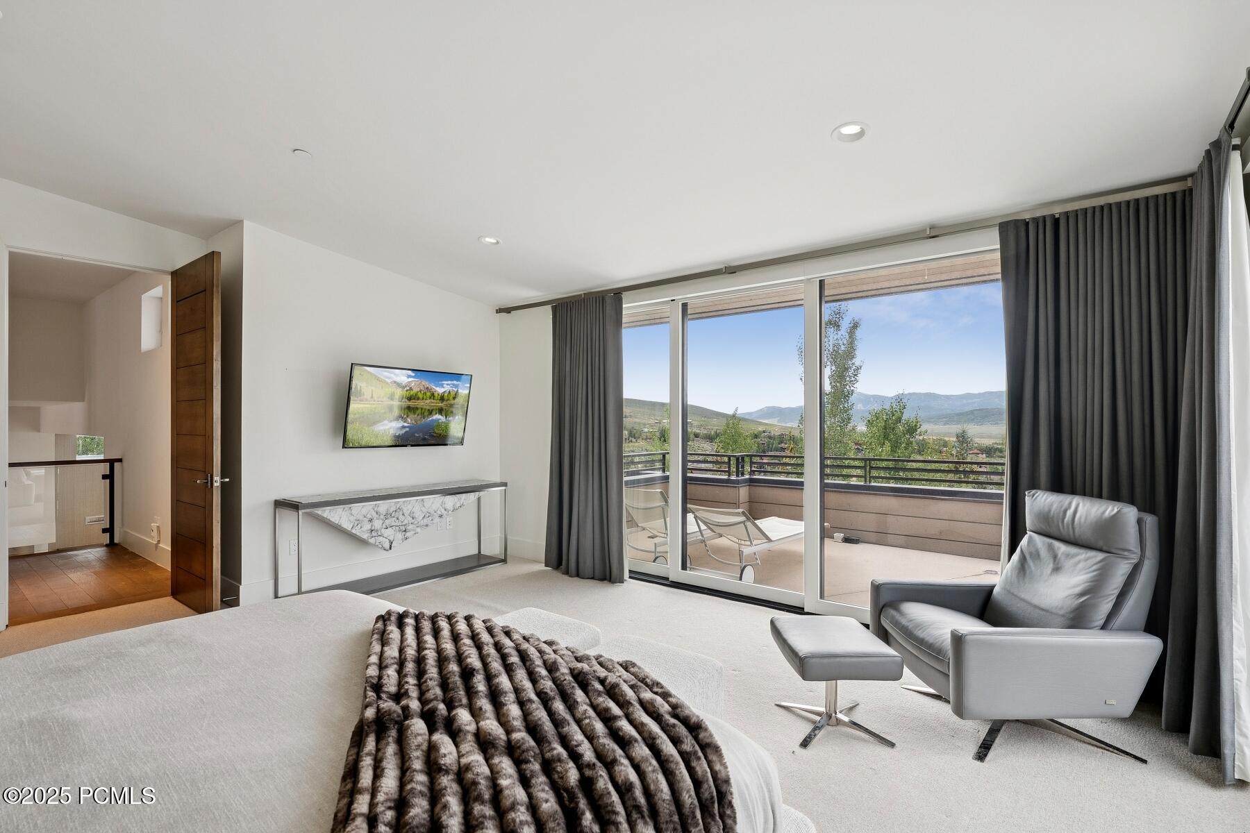 Park City, Utah 84098, United States, 6 Bedrooms Bedrooms, ,8 BathroomsBathrooms,Residential,Active,164156