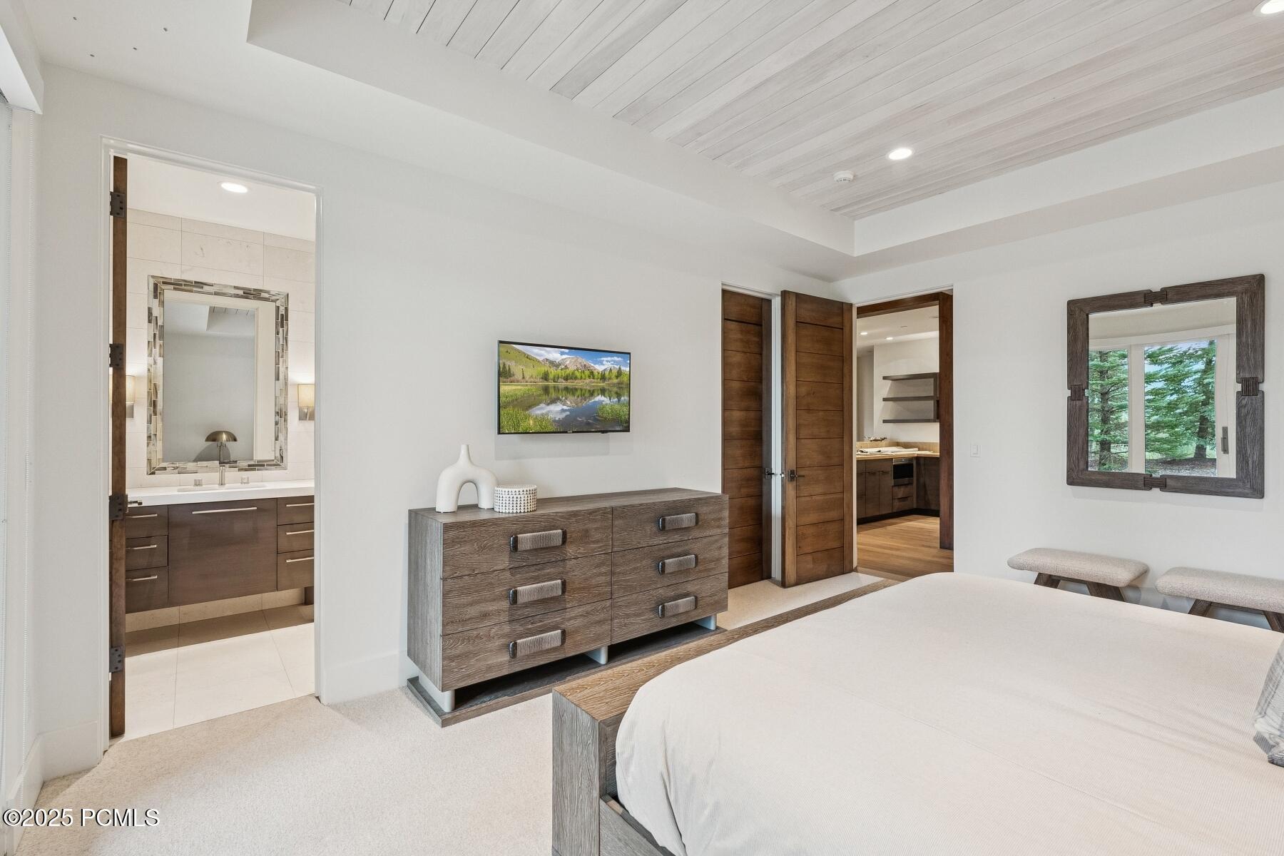 Park City, Utah 84098, United States, 6 Bedrooms Bedrooms, ,8 BathroomsBathrooms,Residential,Active,164156