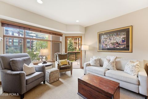 Condo For Sale - 3720 N Sundial Ct #C108<br/> Summit County, Park City, UT 84098
