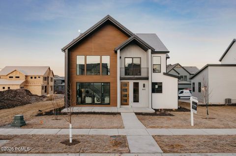 Homes For Sale - 945 S Cloverfield Court<br/> Heber City, UT 84032