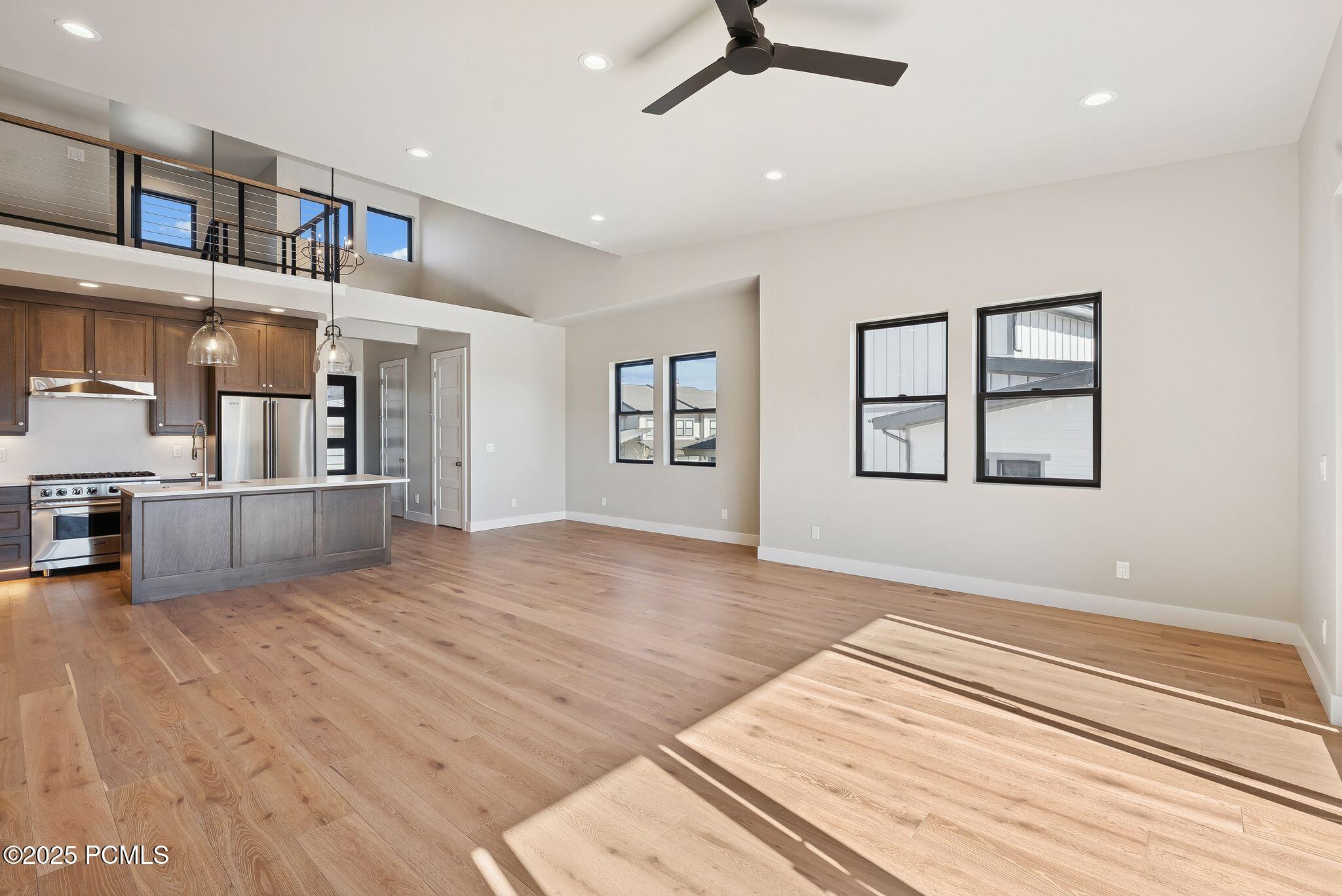 Heber City, Utah 84032, United States, 4 Bedrooms Bedrooms, ,5 BathroomsBathrooms,Residential,Active,235559