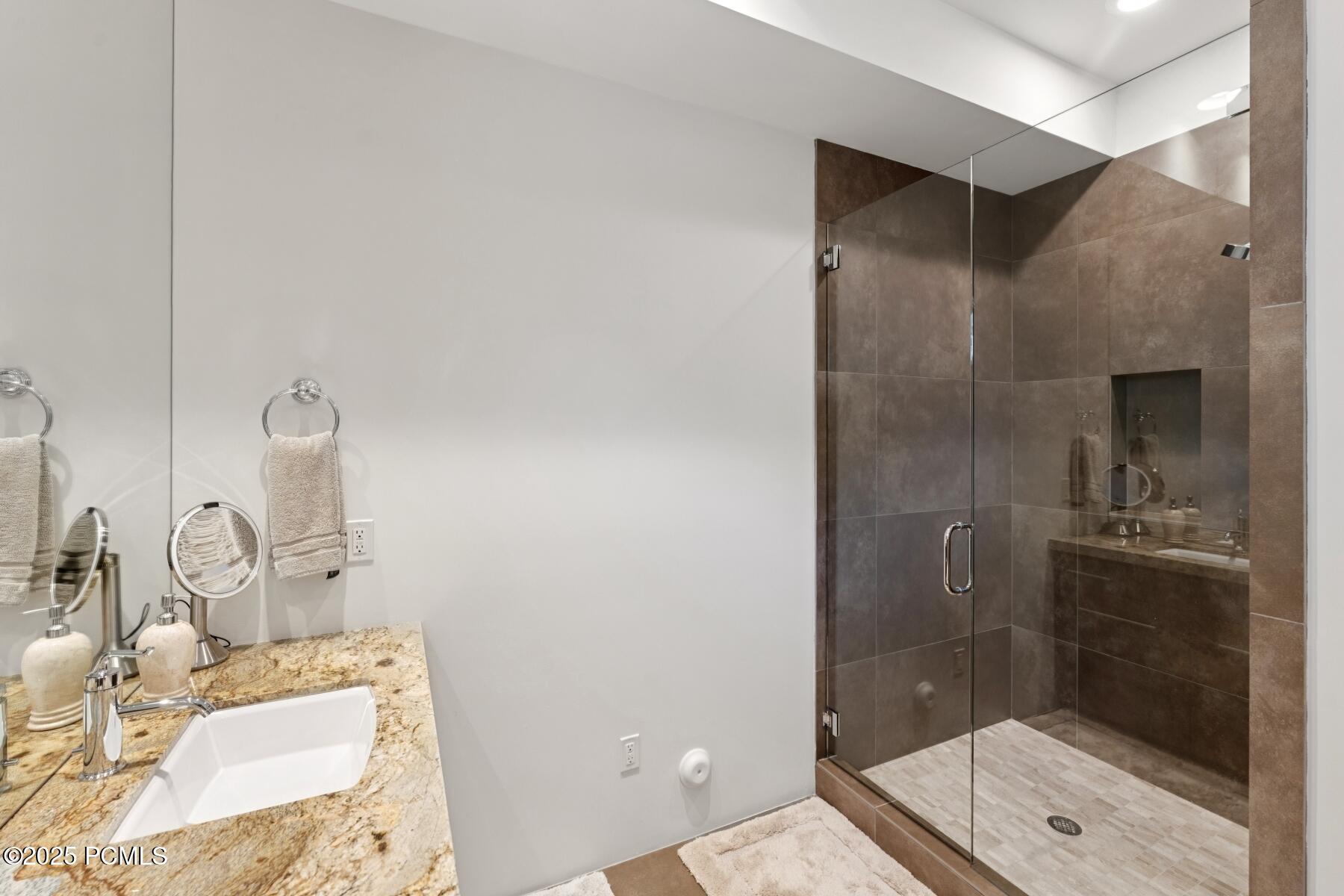 Kamas, Utah 84036, United States, 5 Bedrooms Bedrooms, ,7 BathroomsBathrooms,Residential,Active,185751