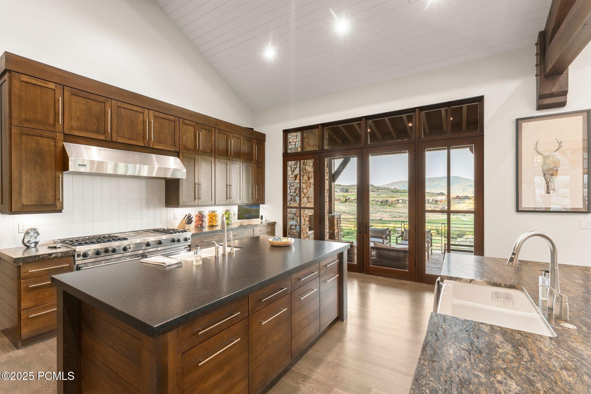 Kamas, Utah 84036, United States, 5 Bedrooms Bedrooms, ,7 BathroomsBathrooms,Residential,Active,185751