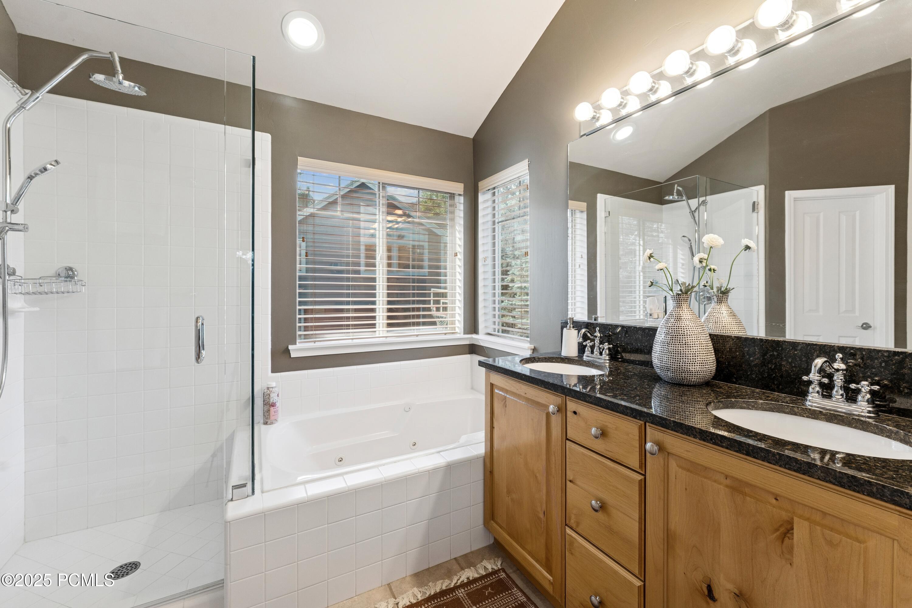 Park City, Utah 84098, United States, 3 Bedrooms Bedrooms, ,2 BathroomsBathrooms,Residential,Active,136494