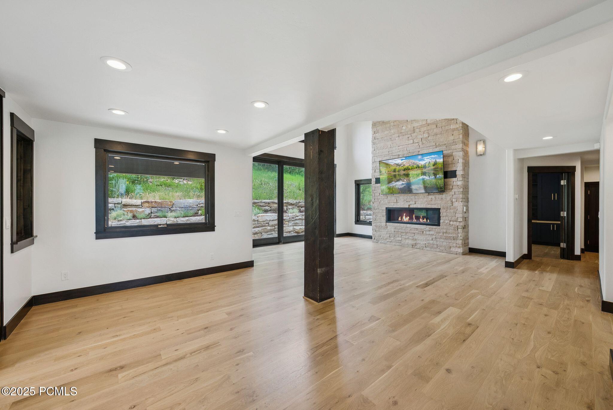 Park City, Utah 84098, United States, 5 Bedrooms Bedrooms, ,5 BathroomsBathrooms,Residential,Active,167941