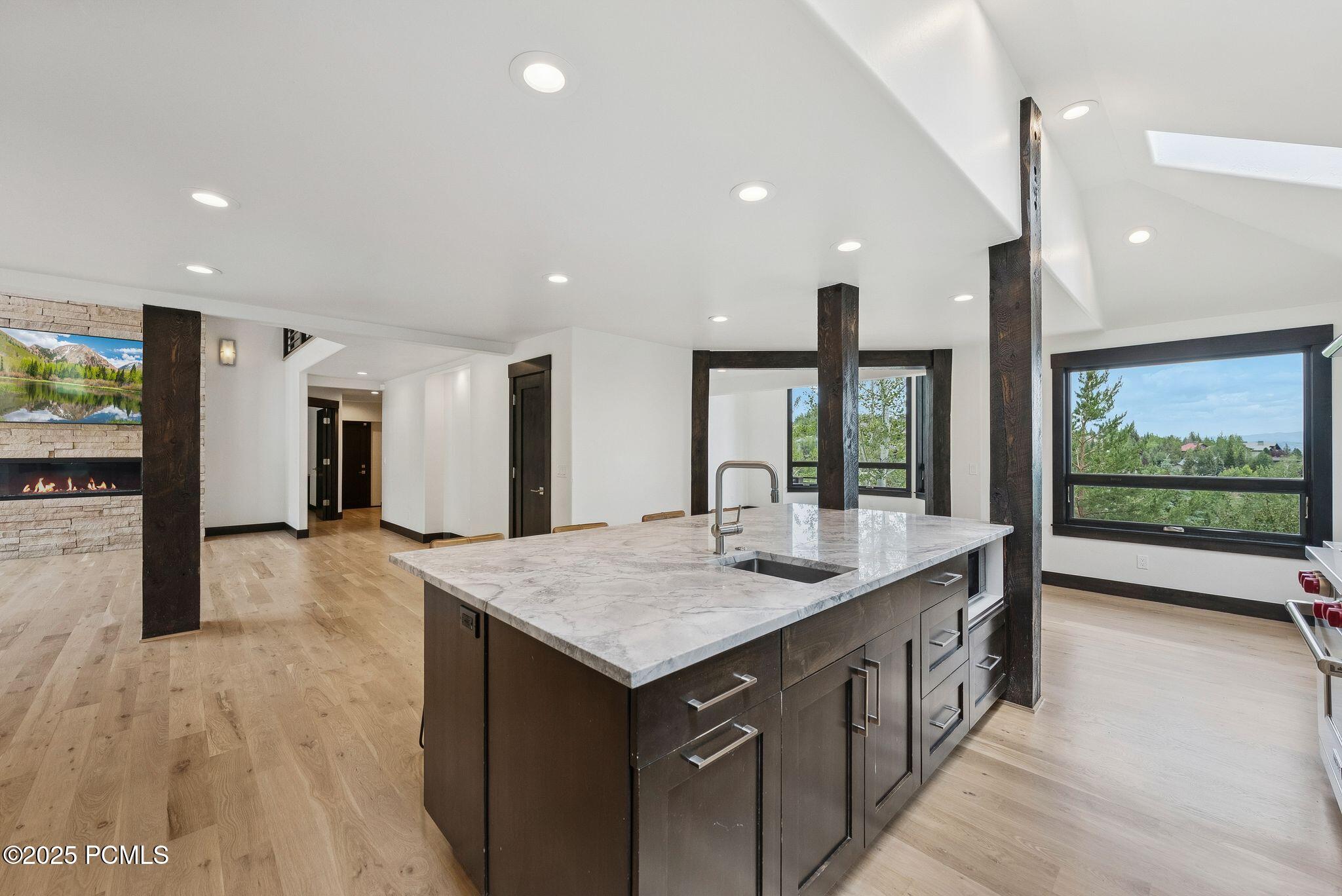 Park City, Utah 84098, United States, 5 Bedrooms Bedrooms, ,5 BathroomsBathrooms,Residential,Active,167941