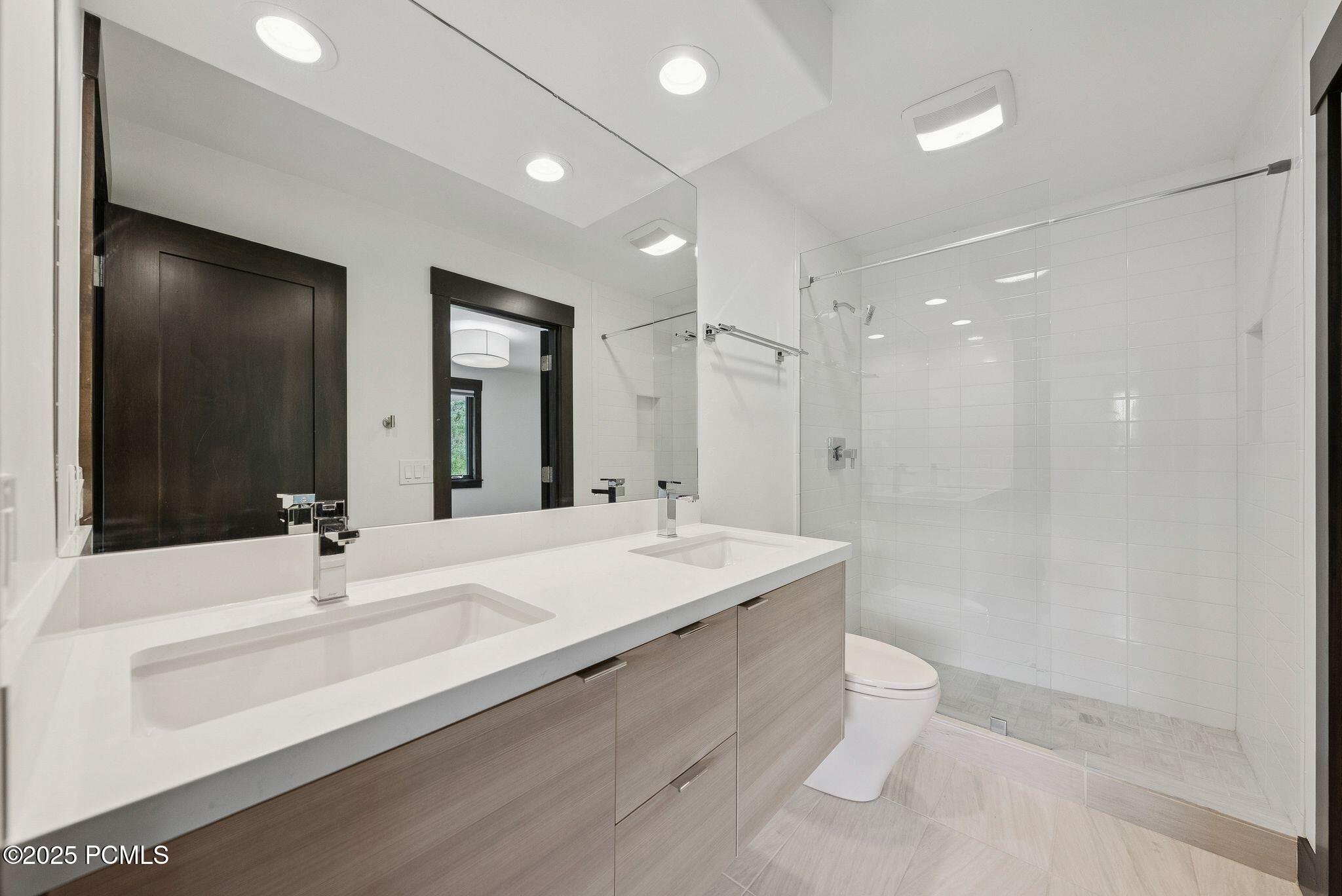 Park City, Utah 84098, United States, 5 Bedrooms Bedrooms, ,5 BathroomsBathrooms,Residential,Active,167941