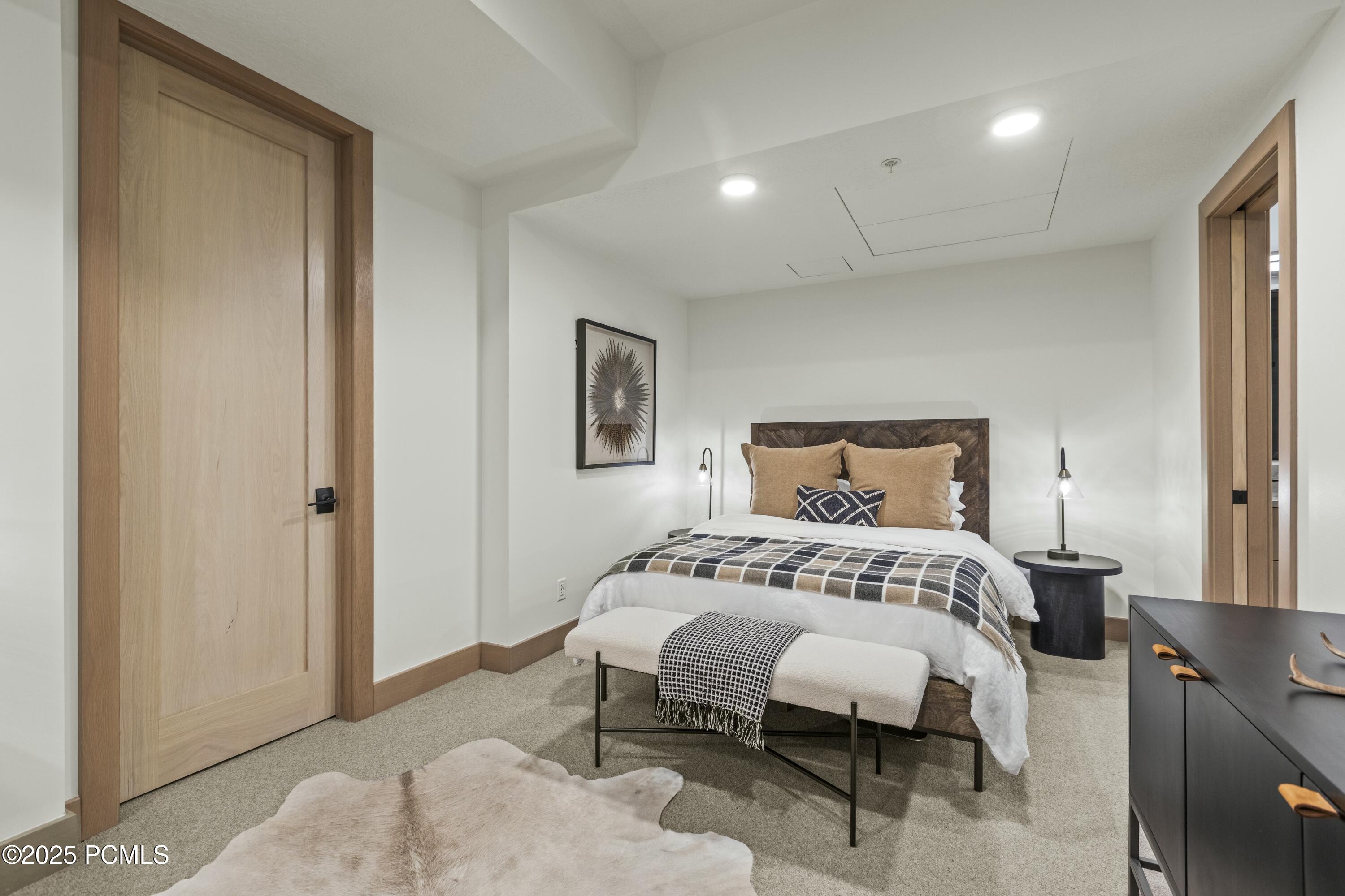 Park City, Utah 84060, United States, 2 Bedrooms Bedrooms, ,3 BathroomsBathrooms,Residential,Active,11534