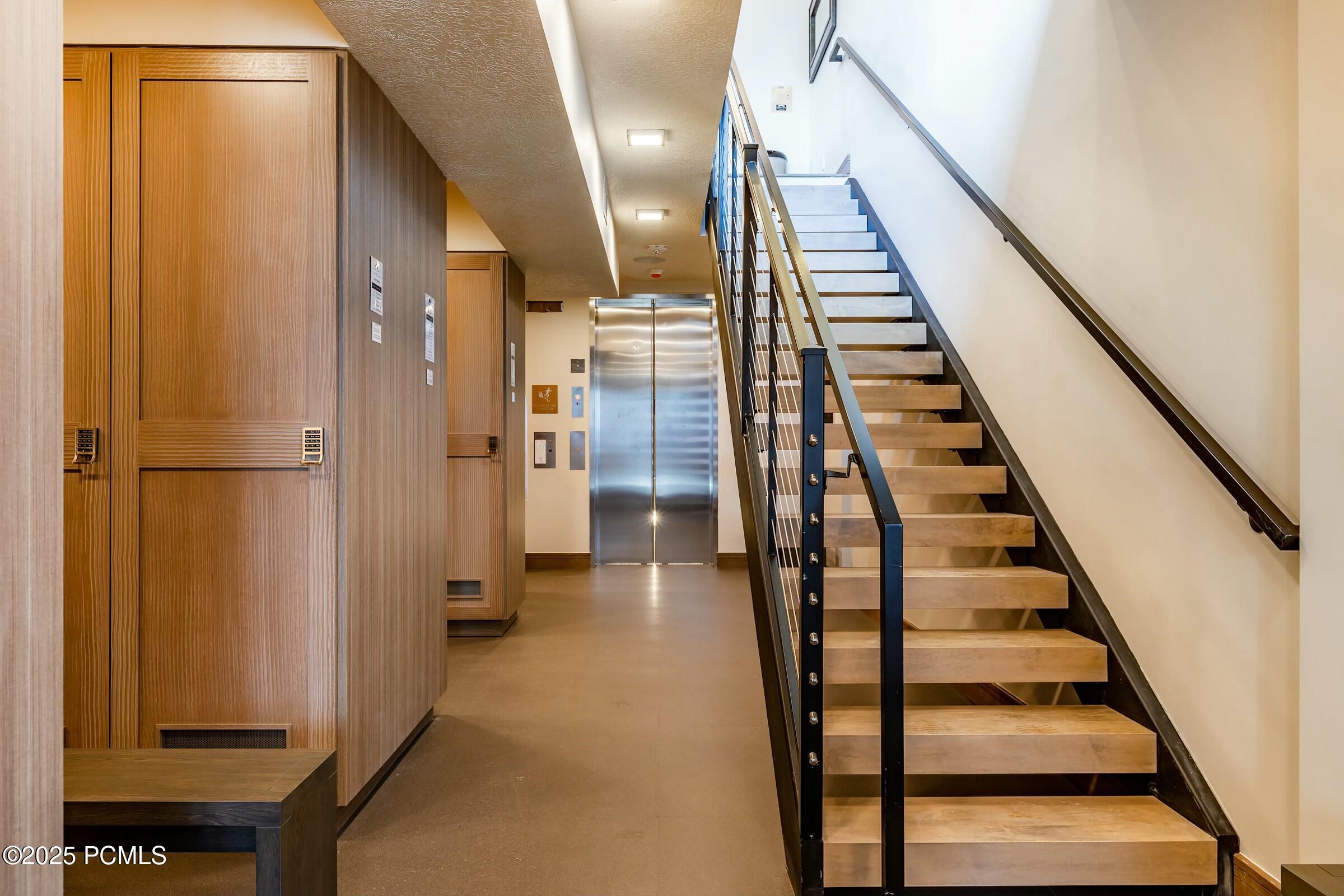 Park City, Utah 84060, United States, 2 Bedrooms Bedrooms, ,3 BathroomsBathrooms,Residential,Active,11534