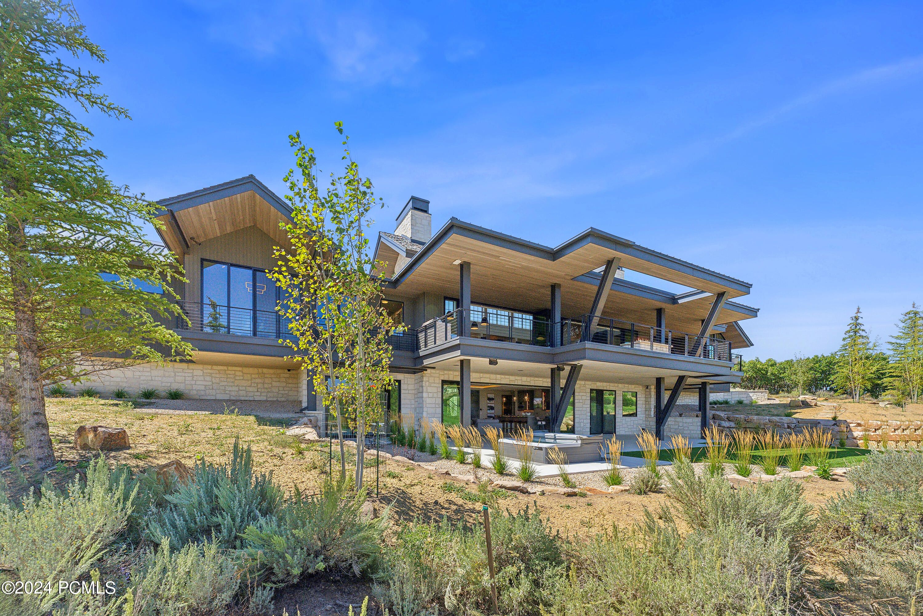 Kamas, Utah 84036, United States, 5 Bedrooms Bedrooms, ,7 BathroomsBathrooms,Residential,Pending,45628