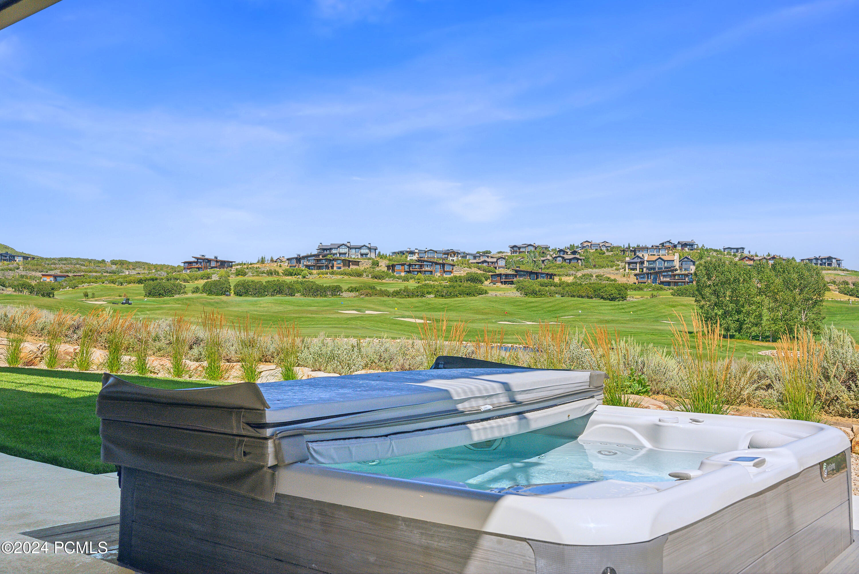 Kamas, Utah 84036, United States, 5 Bedrooms Bedrooms, ,7 BathroomsBathrooms,Residential,Pending,45628