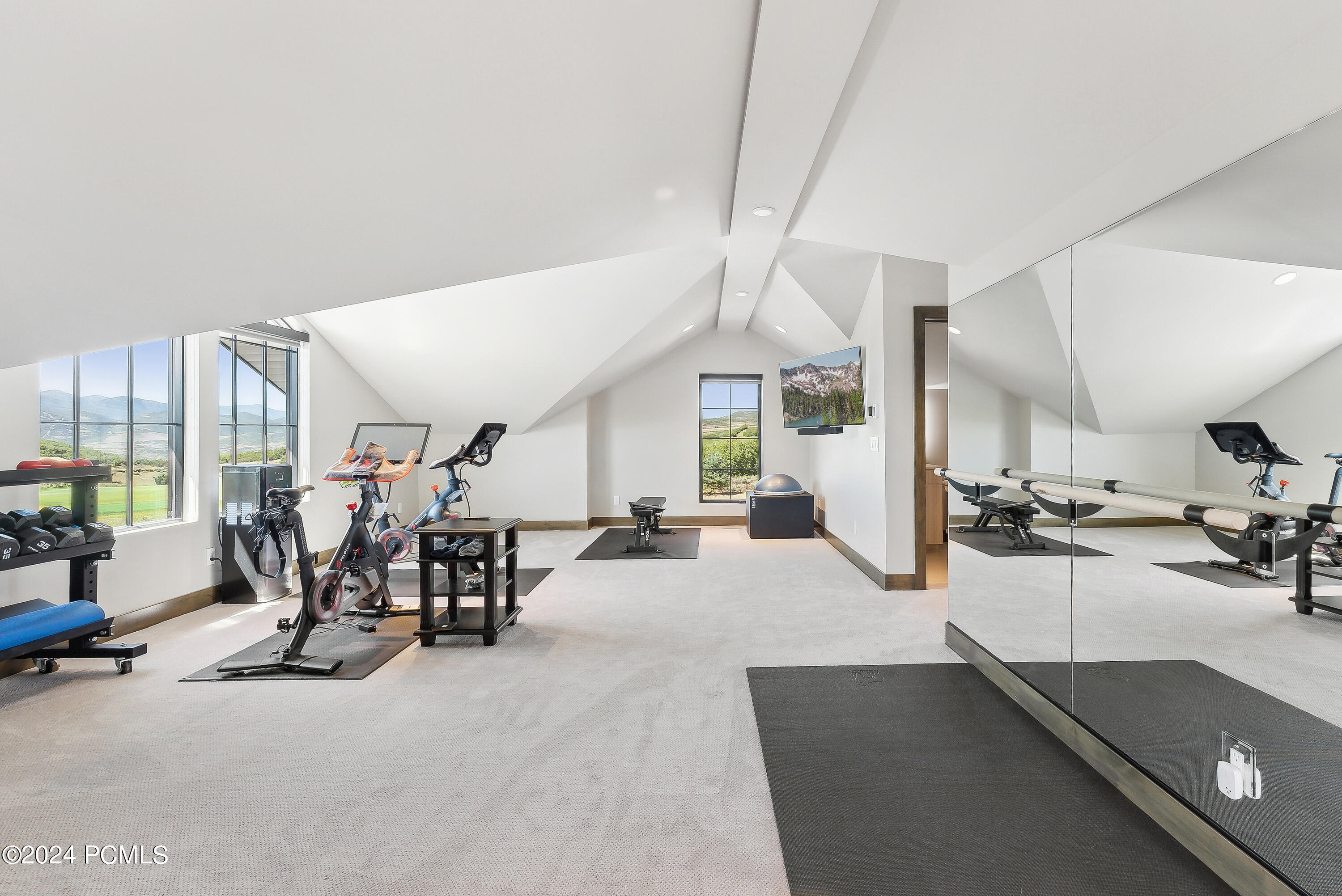 Kamas, Utah 84036, United States, 5 Bedrooms Bedrooms, ,7 BathroomsBathrooms,Residential,Pending,45628