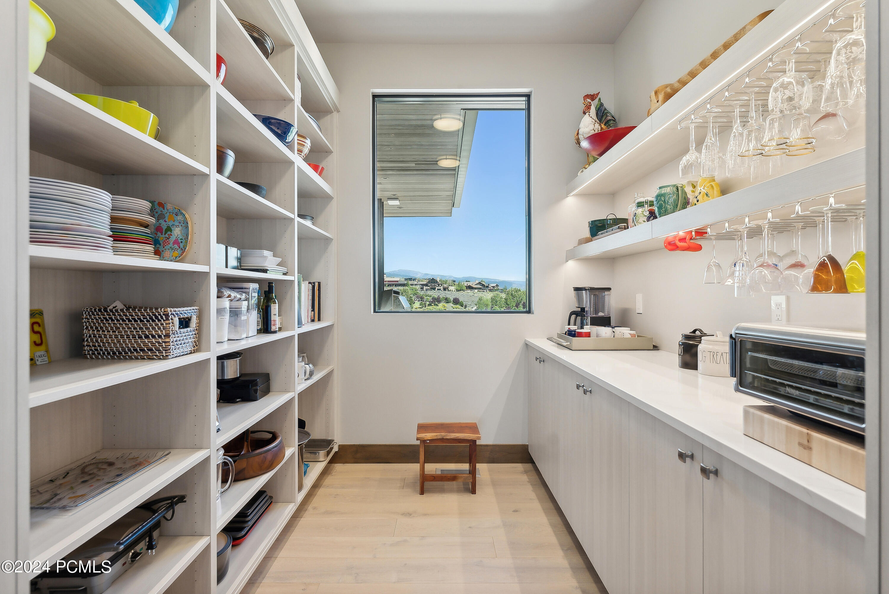 Kamas, Utah 84036, United States, 5 Bedrooms Bedrooms, ,7 BathroomsBathrooms,Residential,Pending,45628