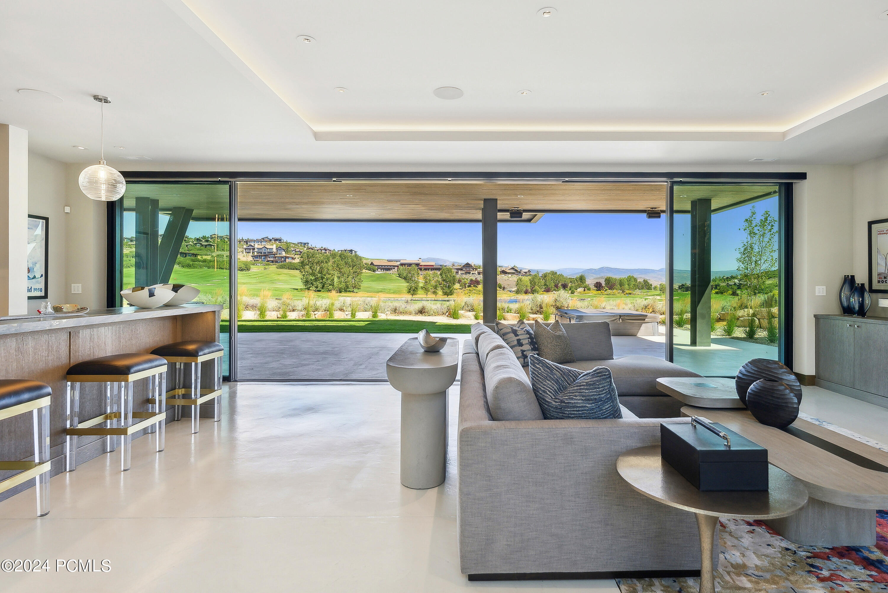 Kamas, Utah 84036, United States, 5 Bedrooms Bedrooms, ,7 BathroomsBathrooms,Residential,Pending,45628