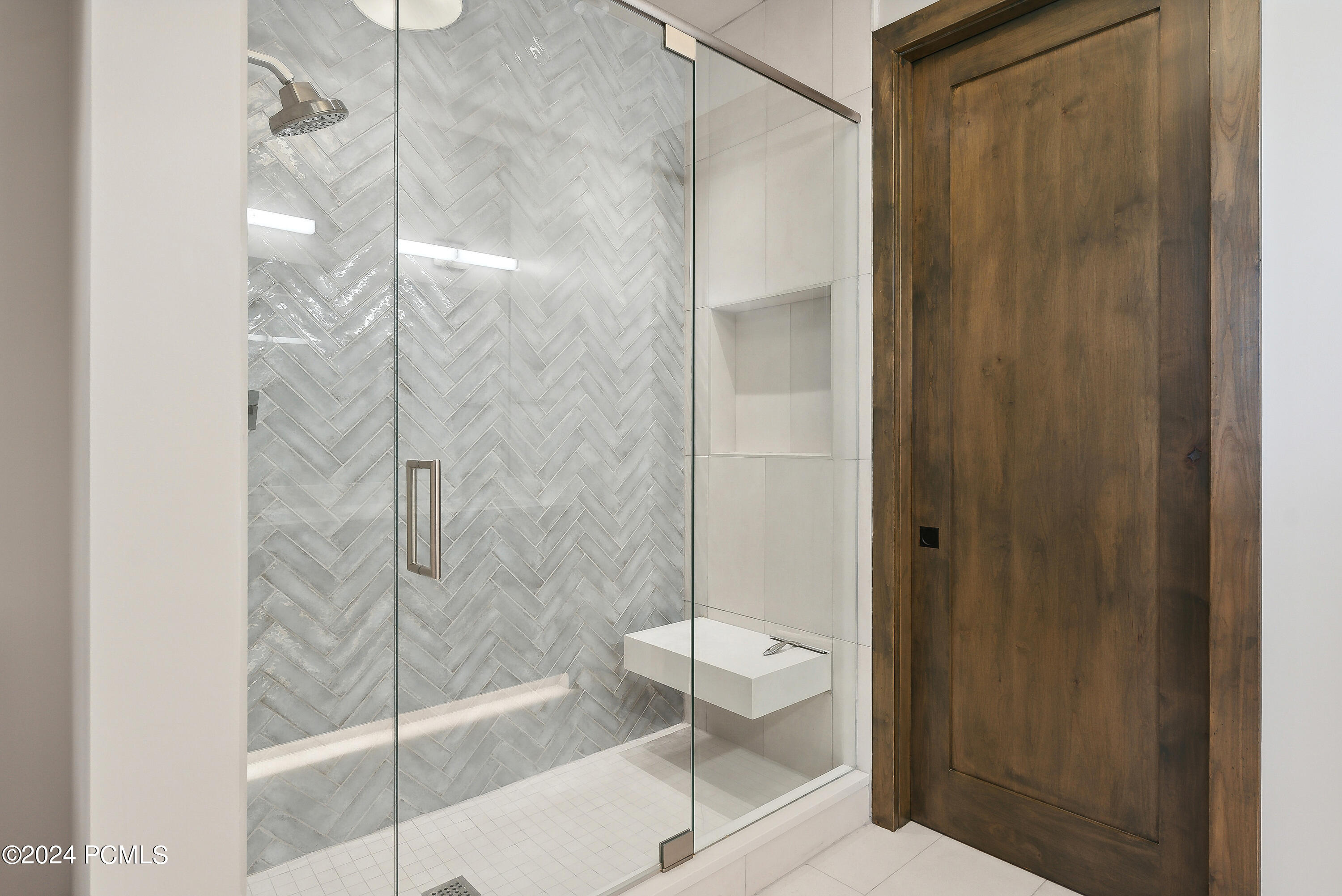 Kamas, Utah 84036, United States, 5 Bedrooms Bedrooms, ,7 BathroomsBathrooms,Residential,Pending,45628