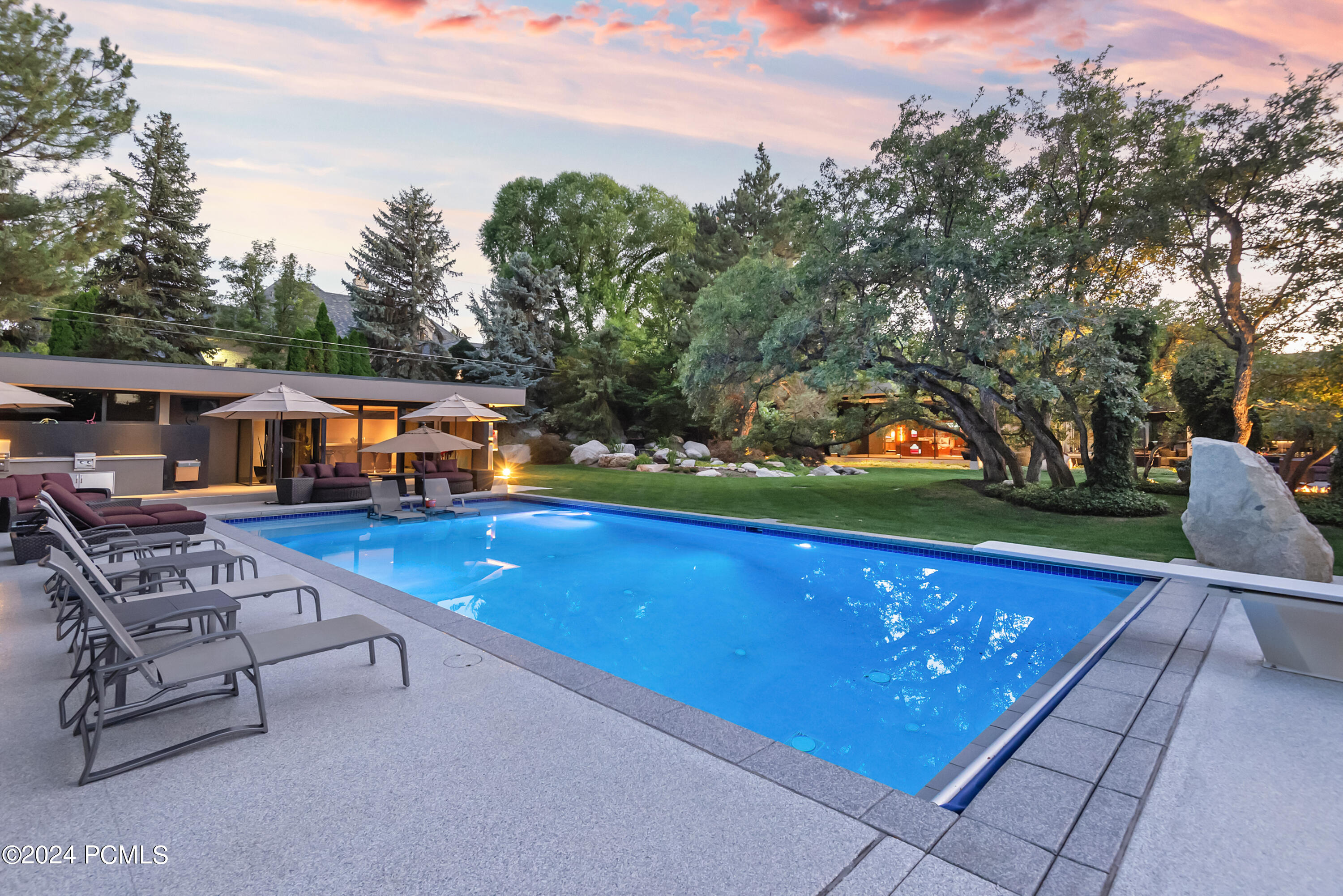 Salt Lake City, Utah 84121, United States, 4 Bedrooms Bedrooms, ,8 BathroomsBathrooms,Residential,Active,46339