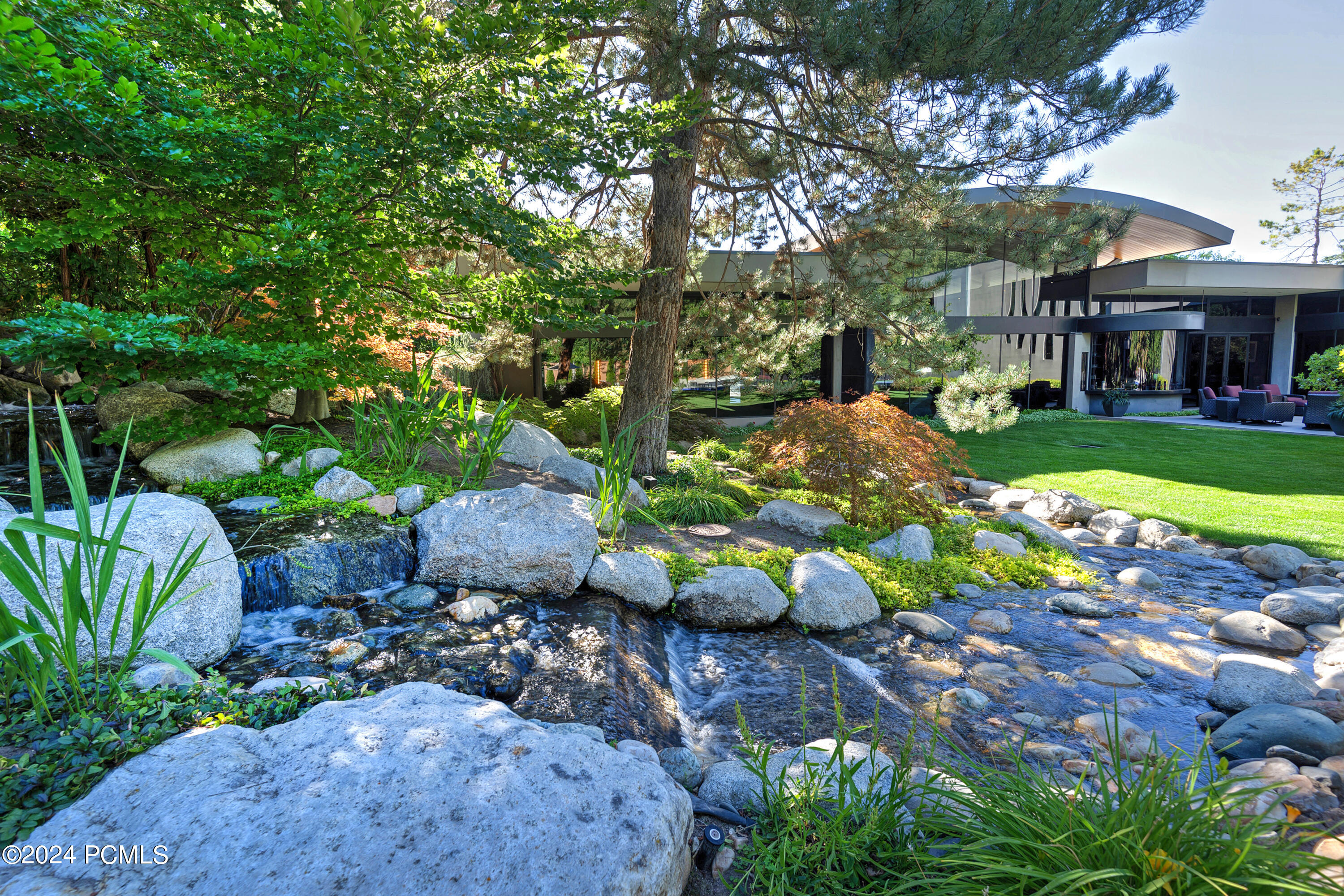 Salt Lake City, Utah 84121, United States, 4 Bedrooms Bedrooms, ,8 BathroomsBathrooms,Residential,Active,46339