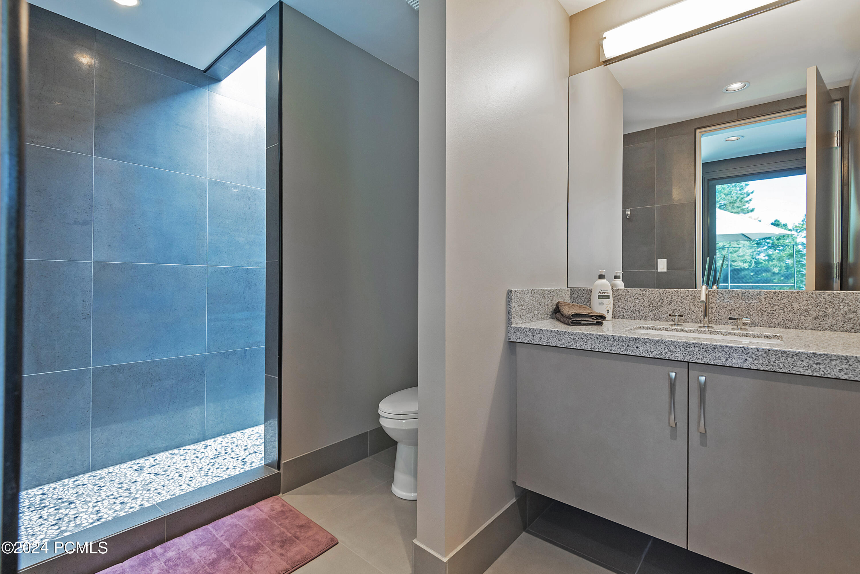 Salt Lake City, Utah 84121, United States, 4 Bedrooms Bedrooms, ,8 BathroomsBathrooms,Residential,Active,46339