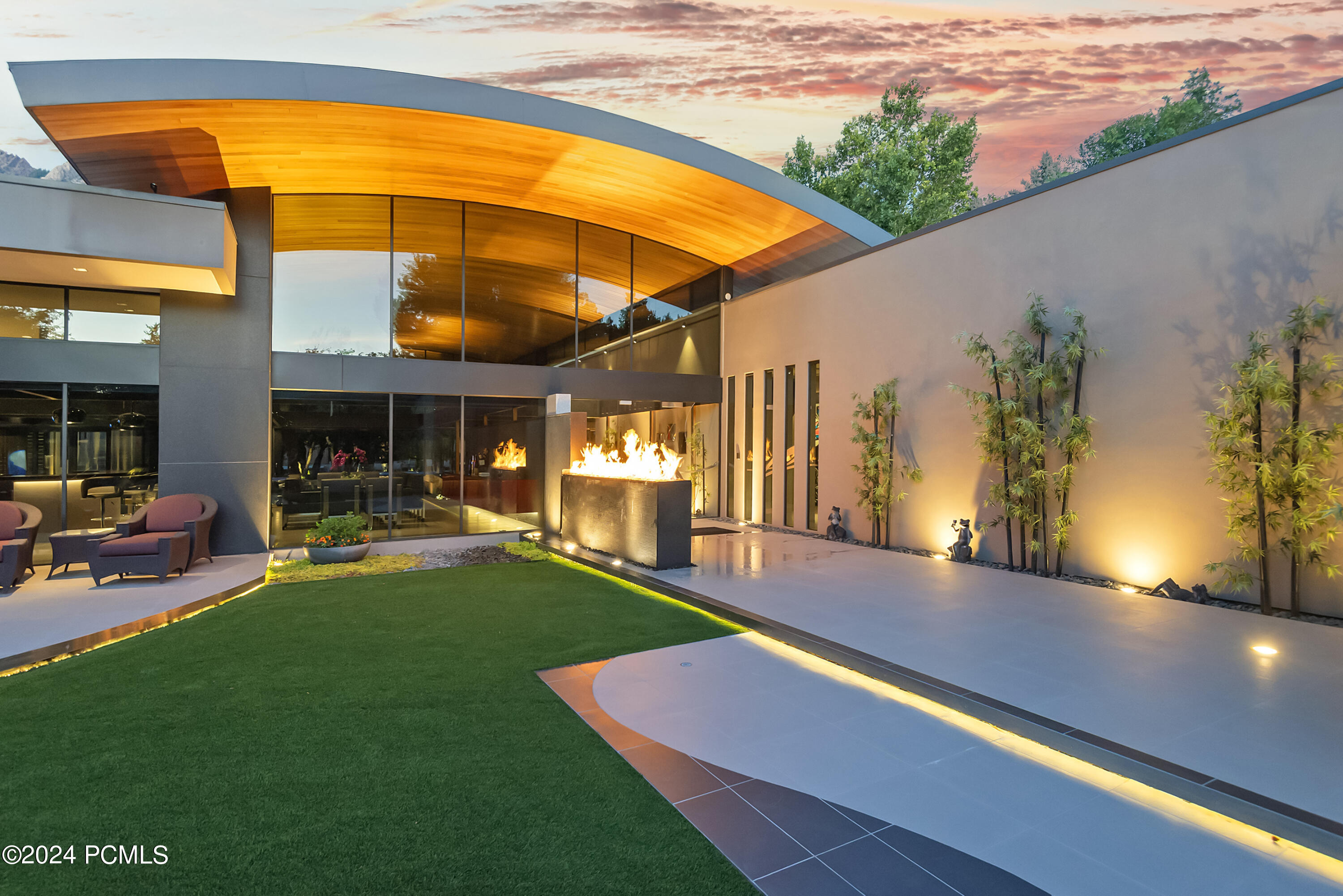 Salt Lake City, Utah 84121, United States, 4 Bedrooms Bedrooms, ,8 BathroomsBathrooms,Residential,Active,46339