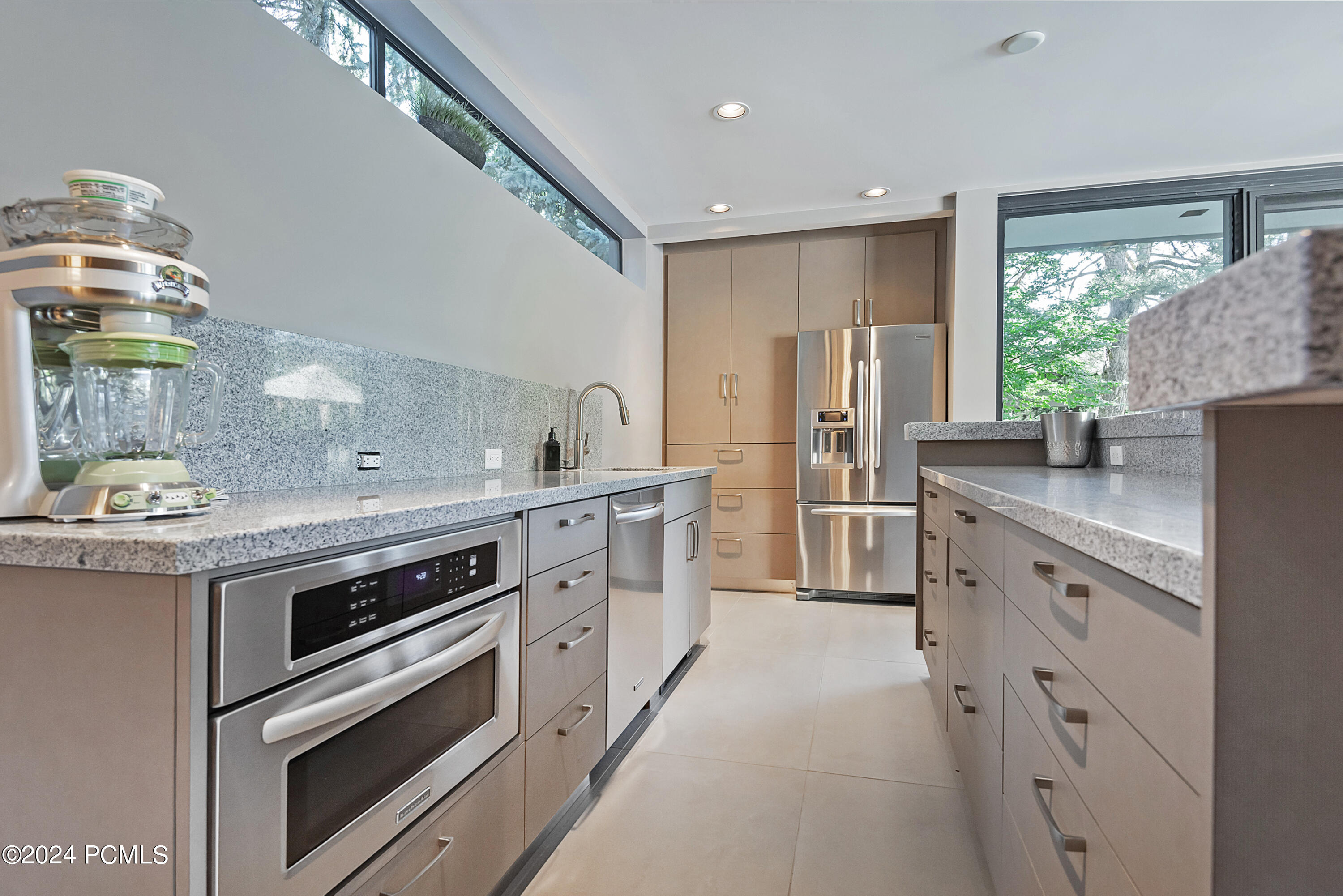 Salt Lake City, Utah 84121, United States, 4 Bedrooms Bedrooms, ,8 BathroomsBathrooms,Residential,Active,46339