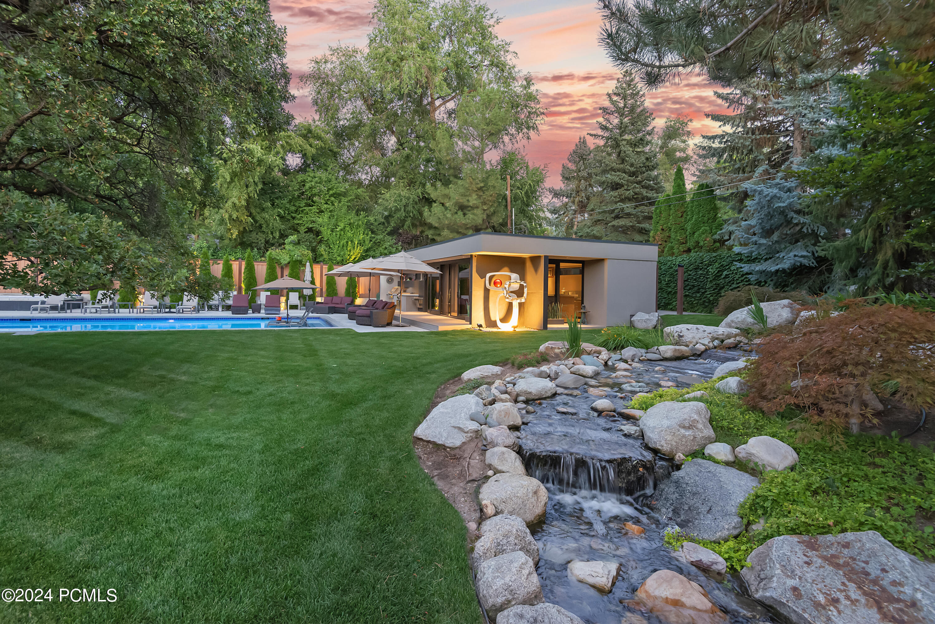 Salt Lake City, Utah 84121, United States, 4 Bedrooms Bedrooms, ,8 BathroomsBathrooms,Residential,Active,46339