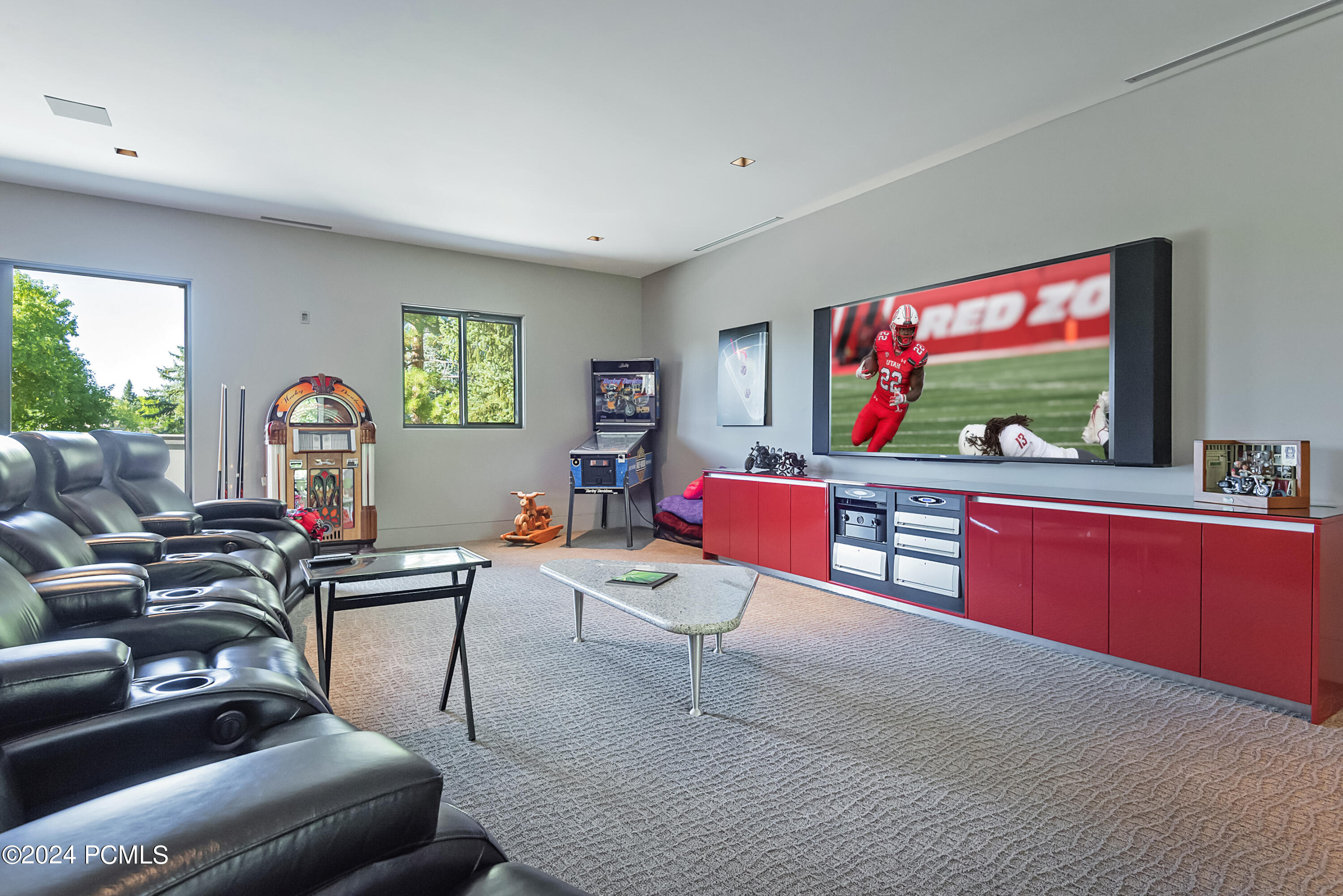 Salt Lake City, Utah 84121, United States, 4 Bedrooms Bedrooms, ,8 BathroomsBathrooms,Residential,Active,46339