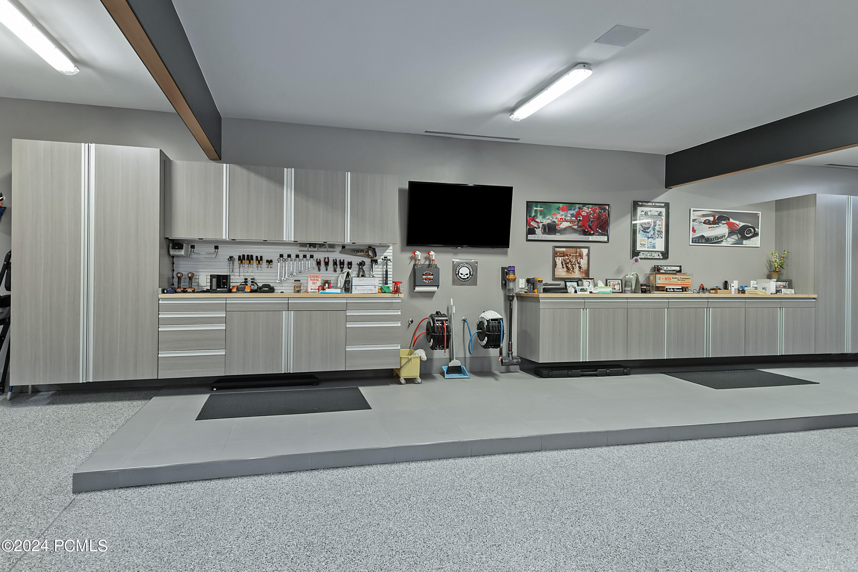 Salt Lake City, Utah 84121, United States, 4 Bedrooms Bedrooms, ,8 BathroomsBathrooms,Residential,Active,46339