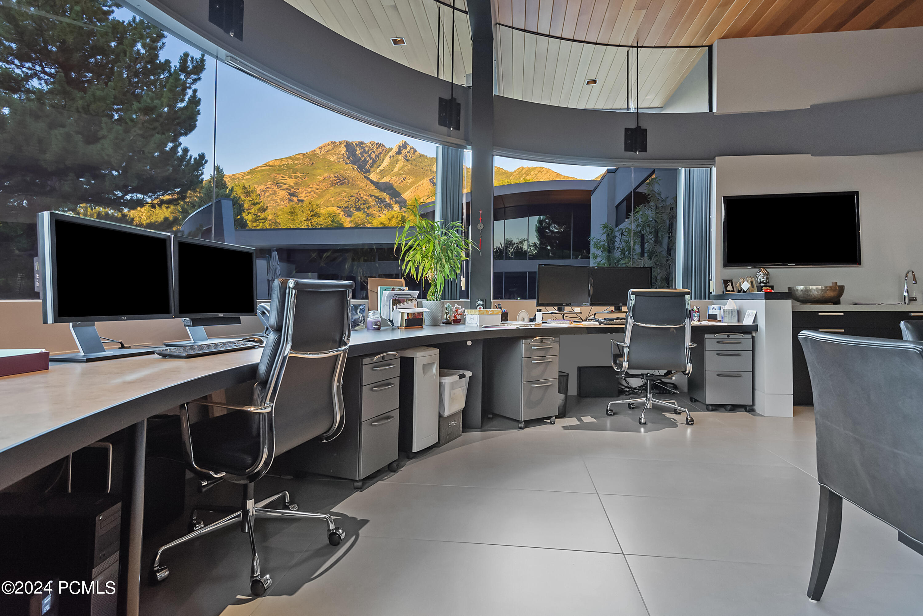 Salt Lake City, Utah 84121, United States, 4 Bedrooms Bedrooms, ,8 BathroomsBathrooms,Residential,Active,46339